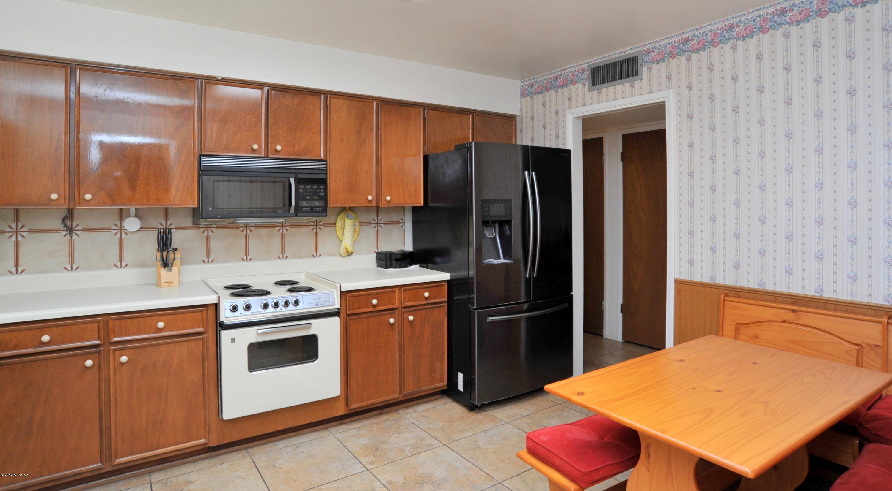 Spanish Village Th - Residential