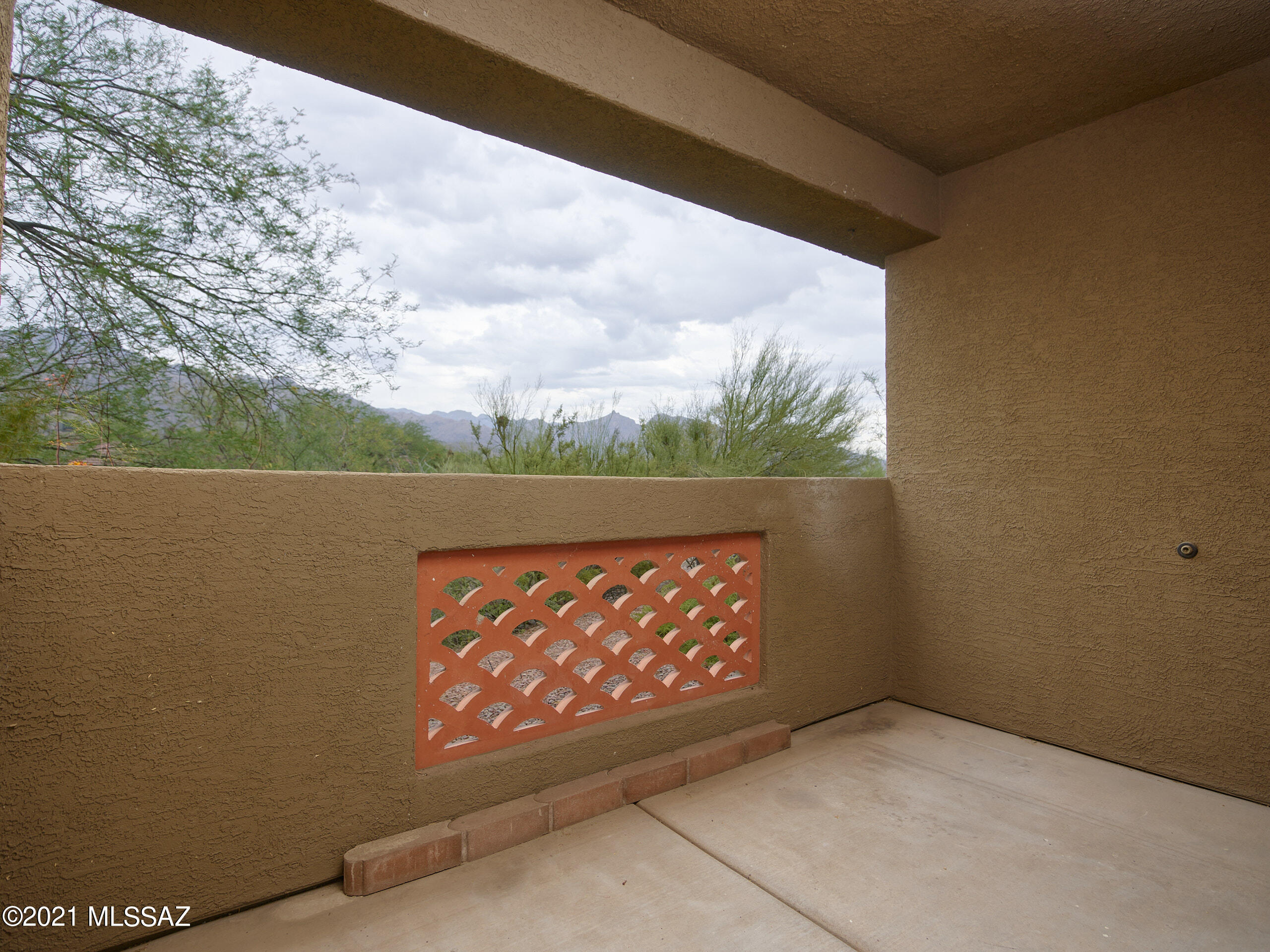 Veranda at Ventana Condominiums - Residential