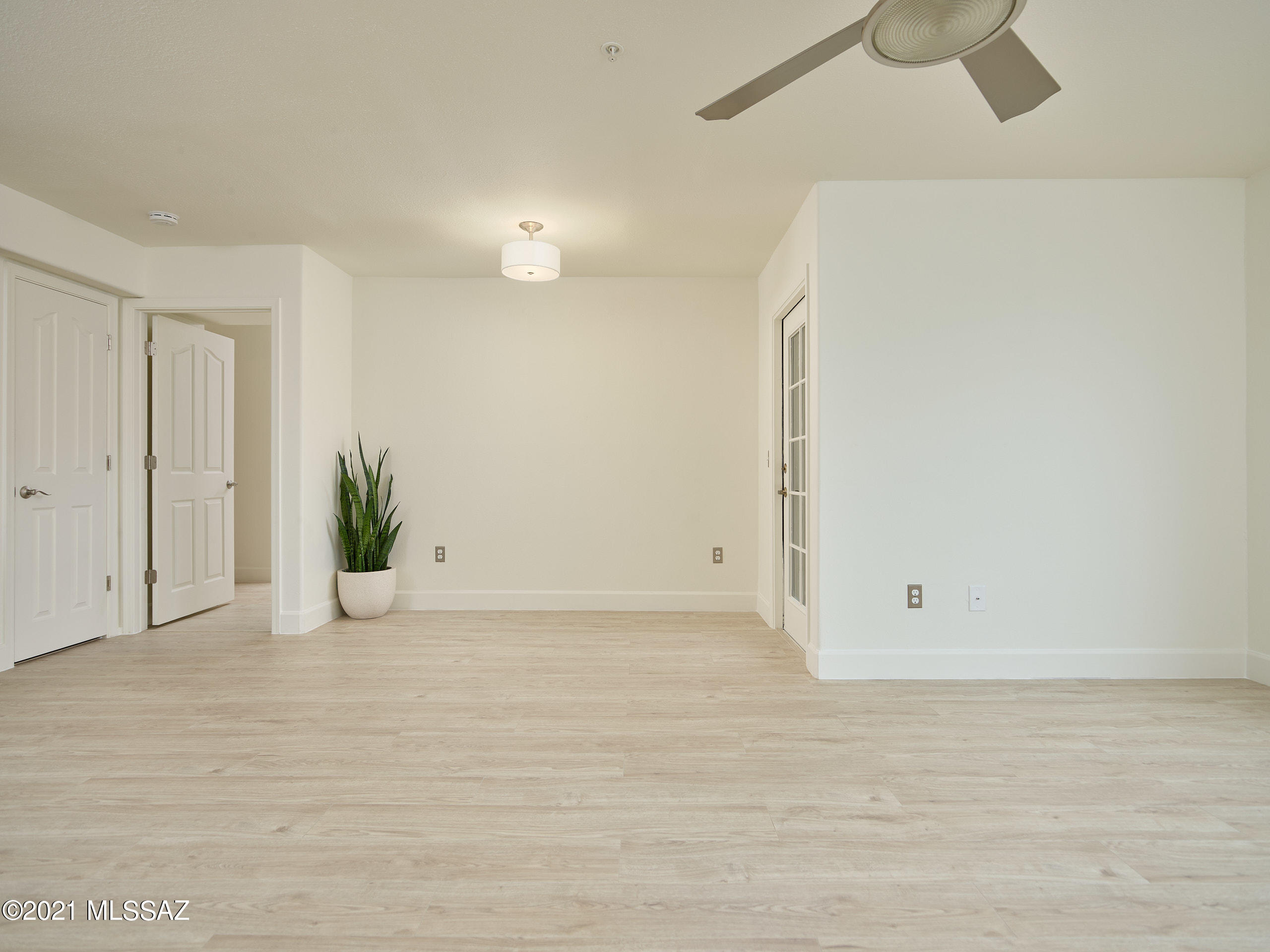 Veranda at Ventana Condominiums - Residential