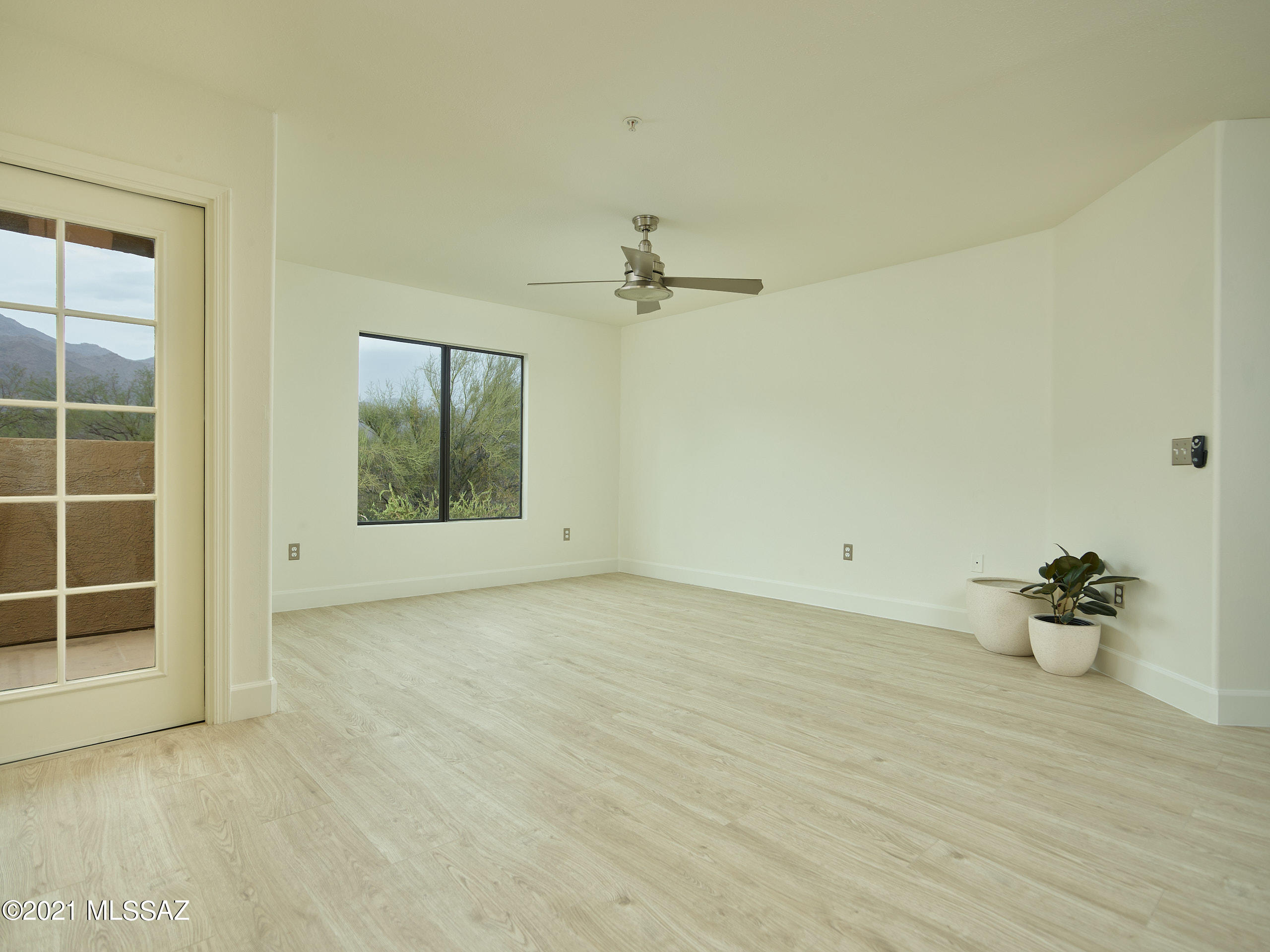 Veranda at Ventana Condominiums - Residential