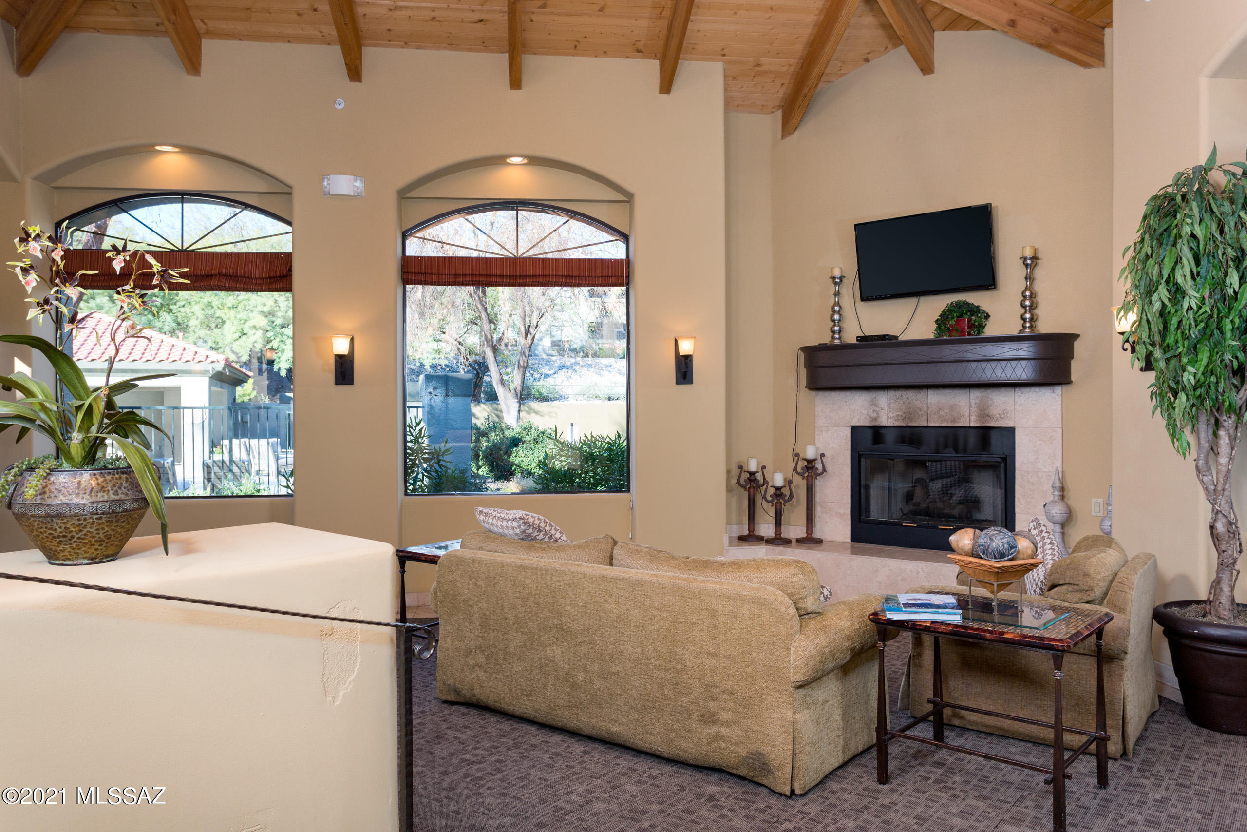 Veranda at Ventana Condominiums - Residential
