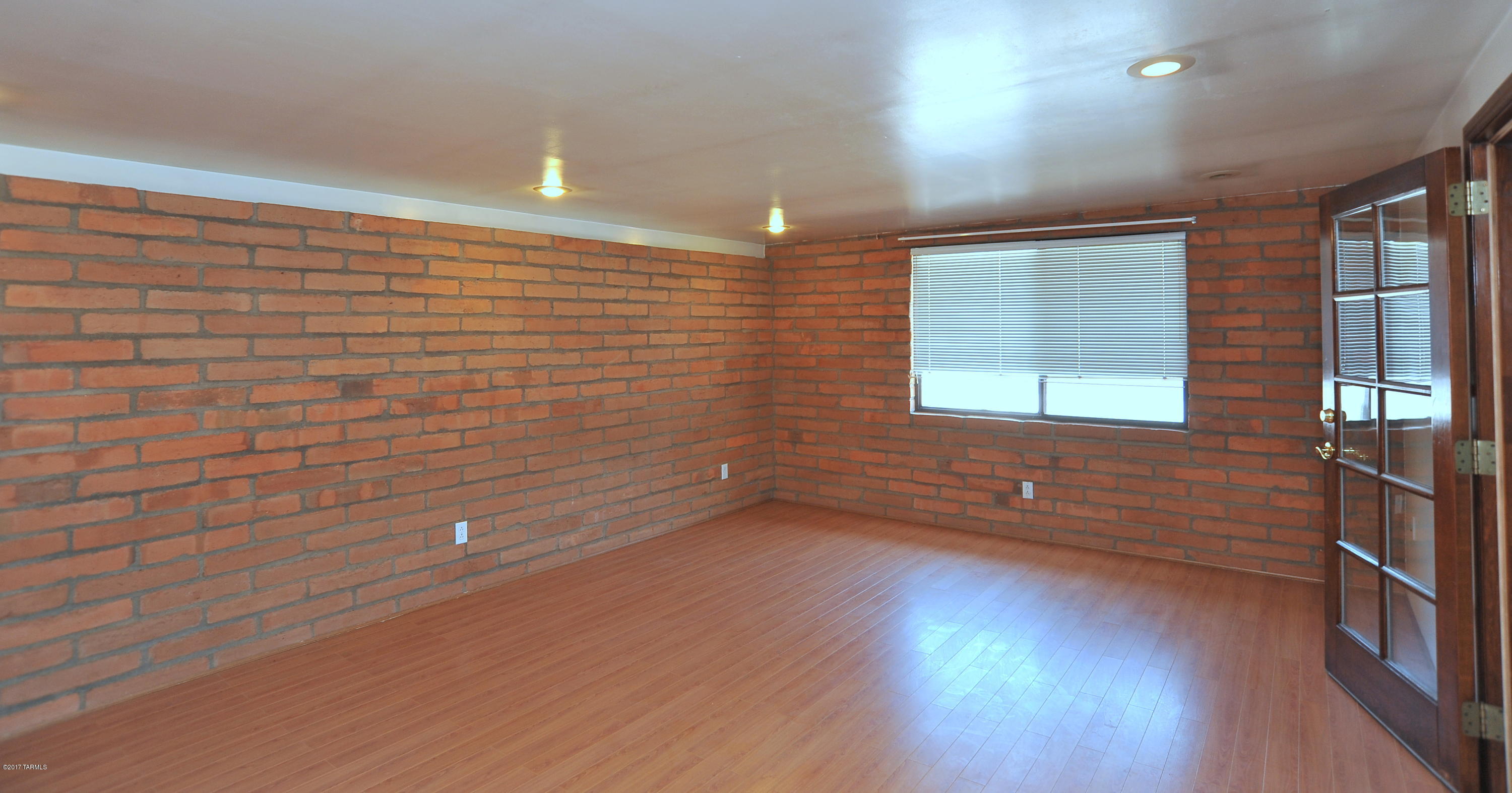 Kingston Knolls Terrace - Residential