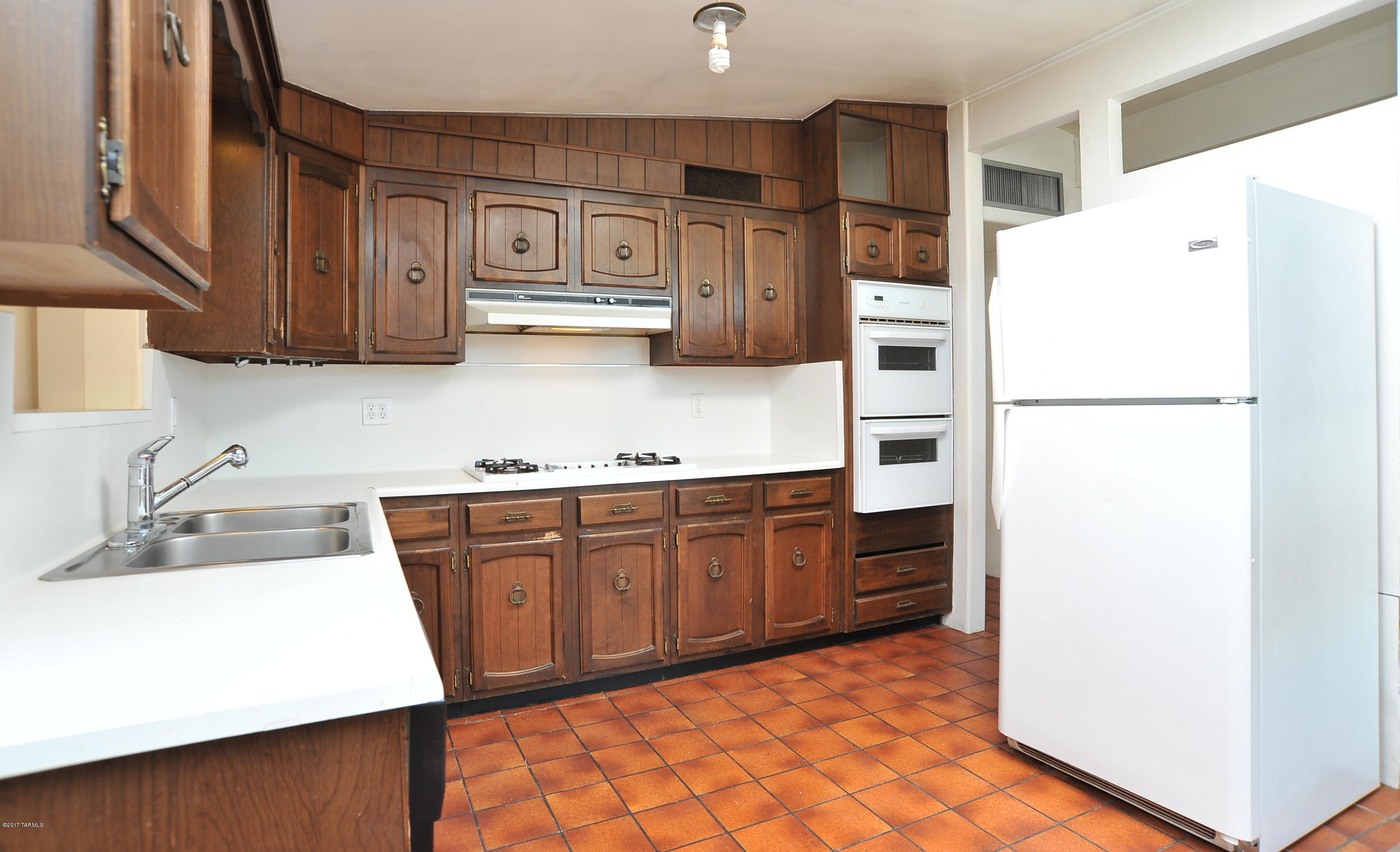 Kingston Knolls Terrace - Residential
