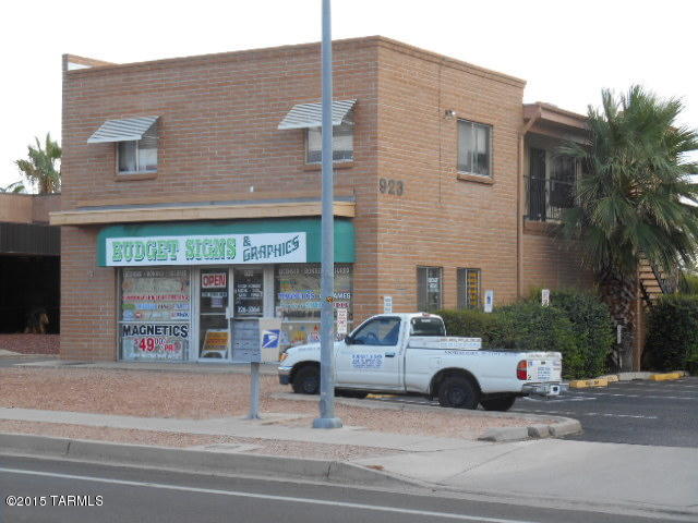 This property consists of 2-Studio Apts. 2, 1-bedroom Apts. and includes an approx. 1200 sq/ft retail suite on the ground floor.  The retail tenant has occupied the space for approx. 17 yrs and the lease expires in Jan/2018.  Current tenants in a 1-bedroom & studio have occupied for approx. 5 years. A 1-bedroom & studio are currently vacant.
