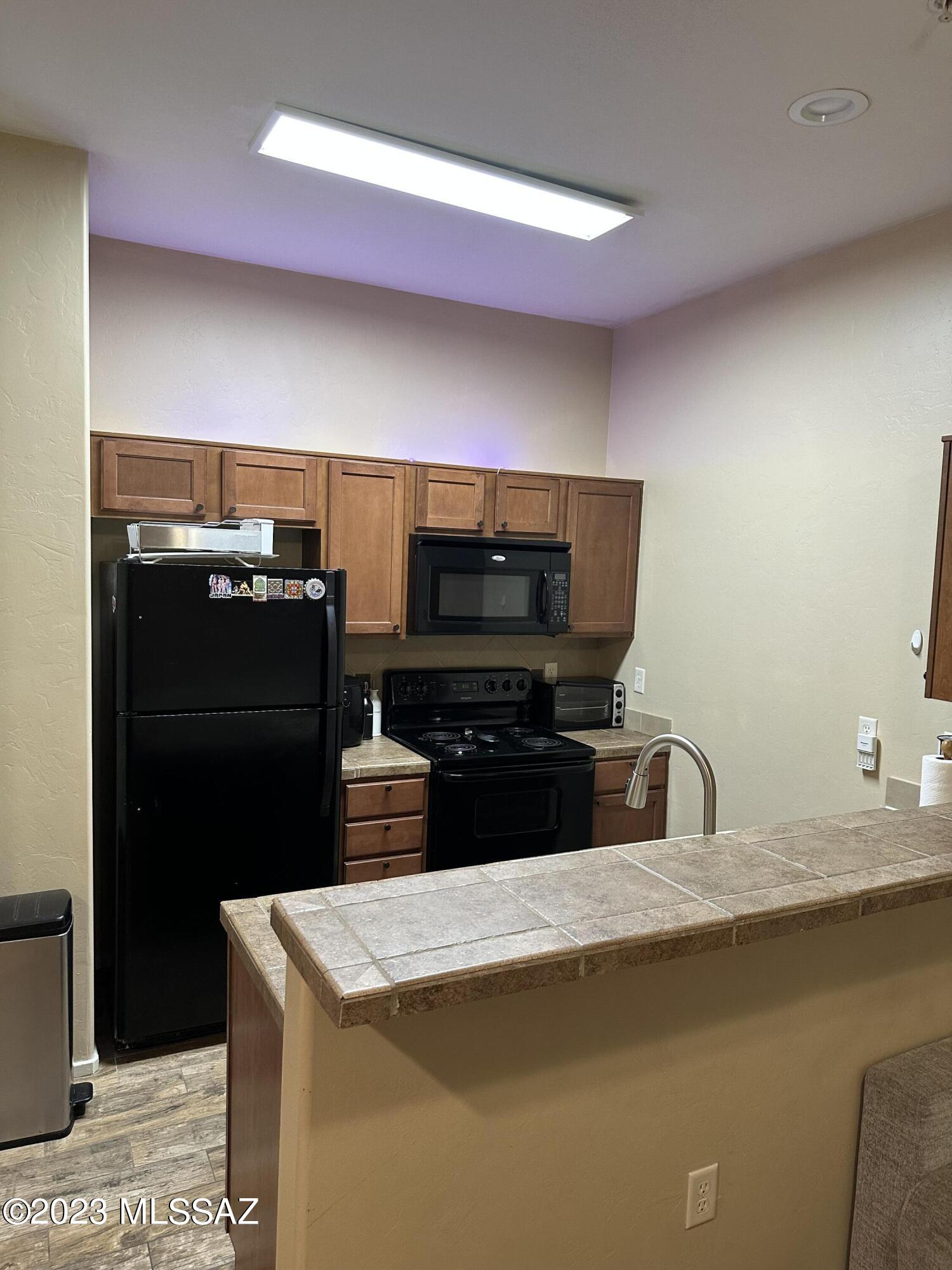 Placita Escondida Bldgs 18-20 Units 1-204 - Residential