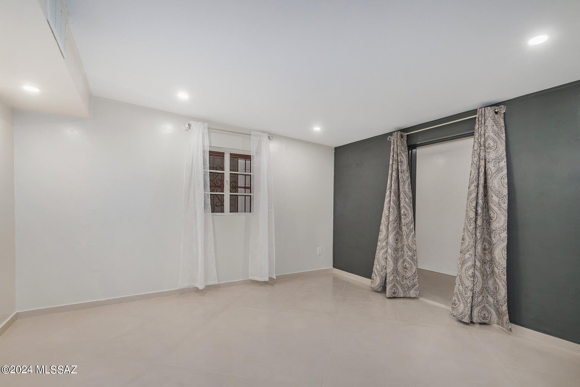 Catalina Heights - Residential