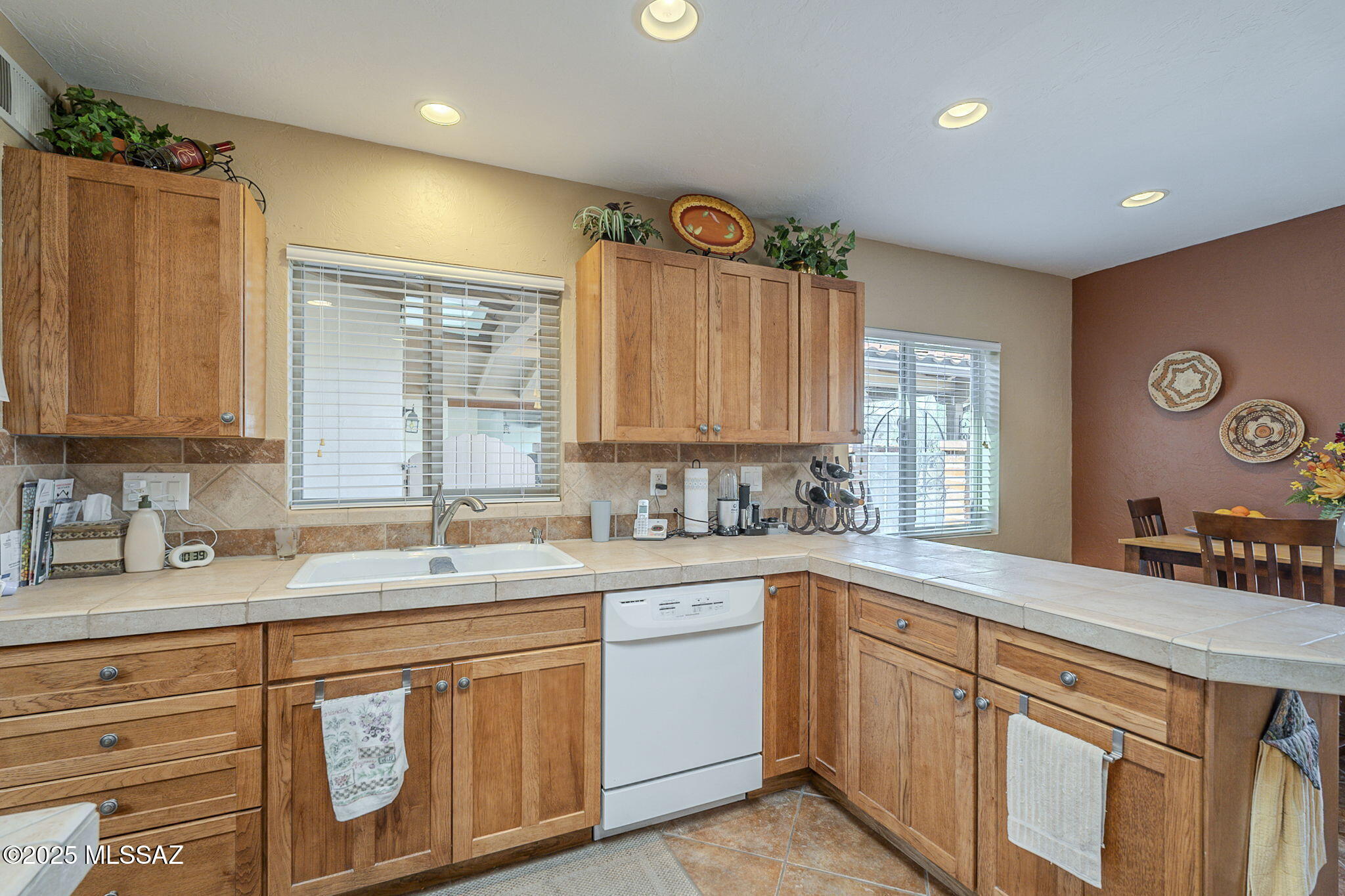 Green Valley Townhouses 4 - Residential