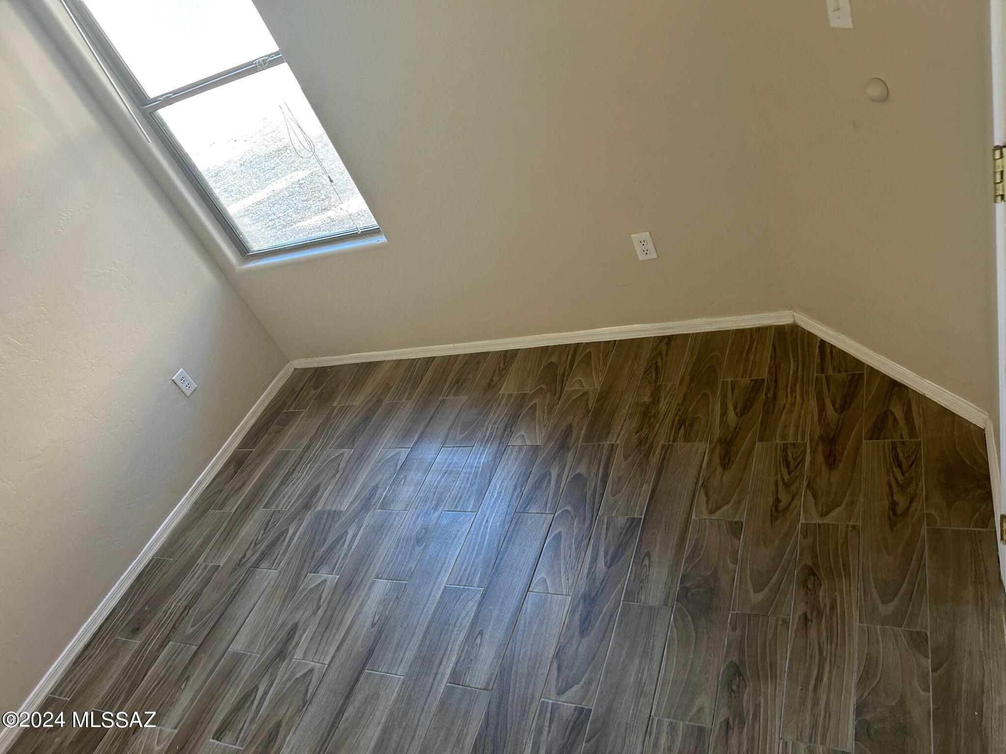 Rancho Del Lago (1-100) - Residential Lease