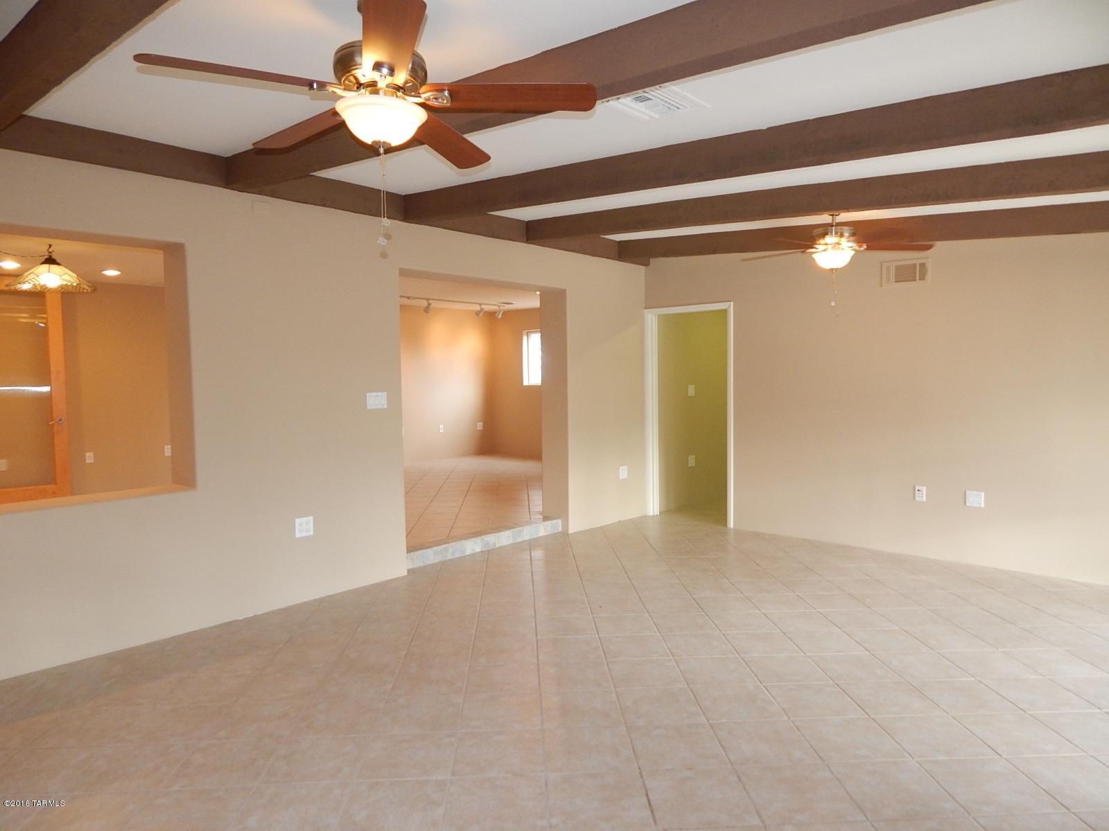 Las Quintas Serenas - Residential