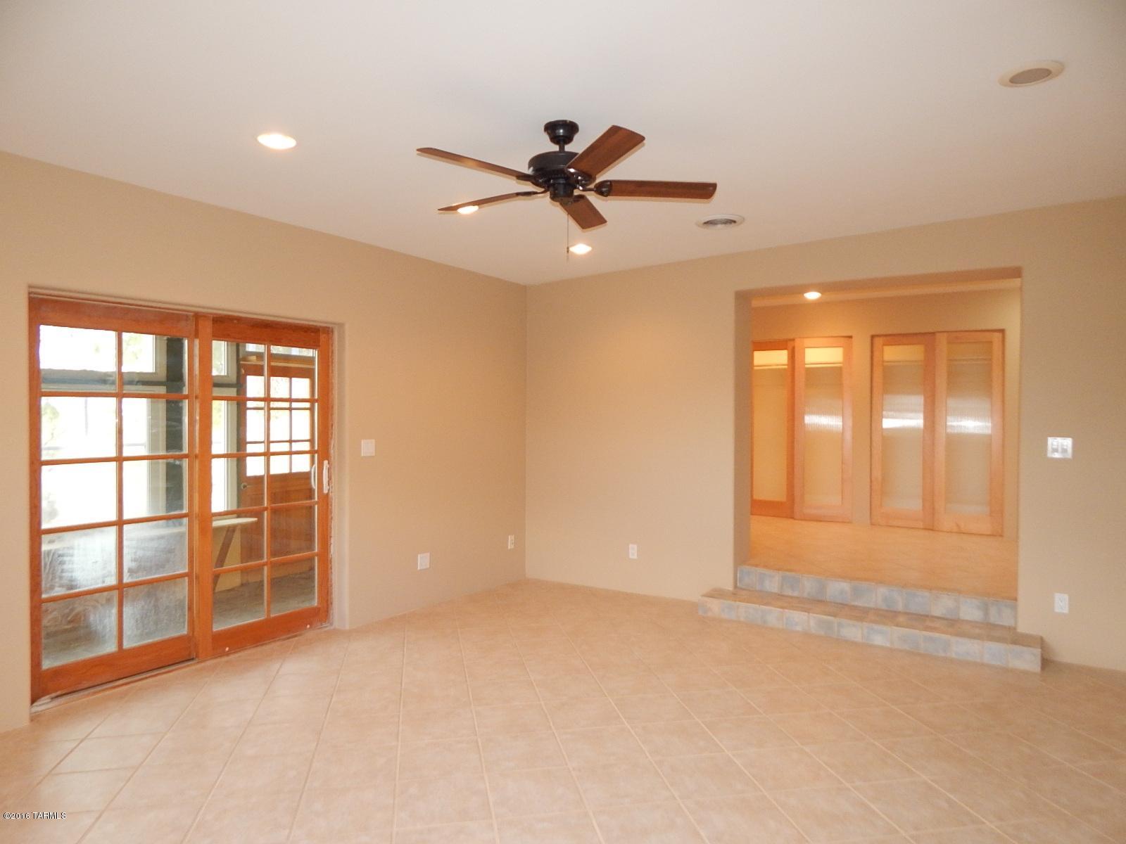 Las Quintas Serenas - Residential