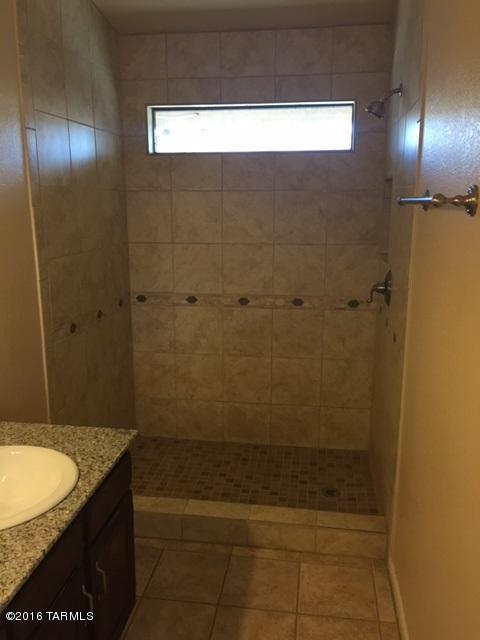 Oak Tree at Midvale (520-620) - Residential
