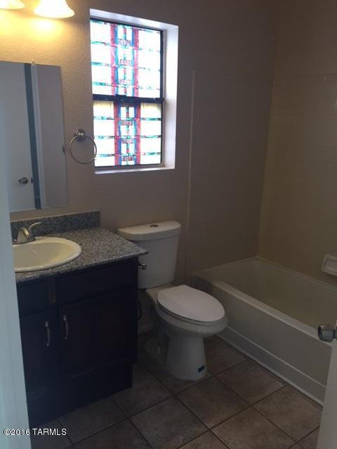 Oak Tree at Midvale (520-620) - Residential