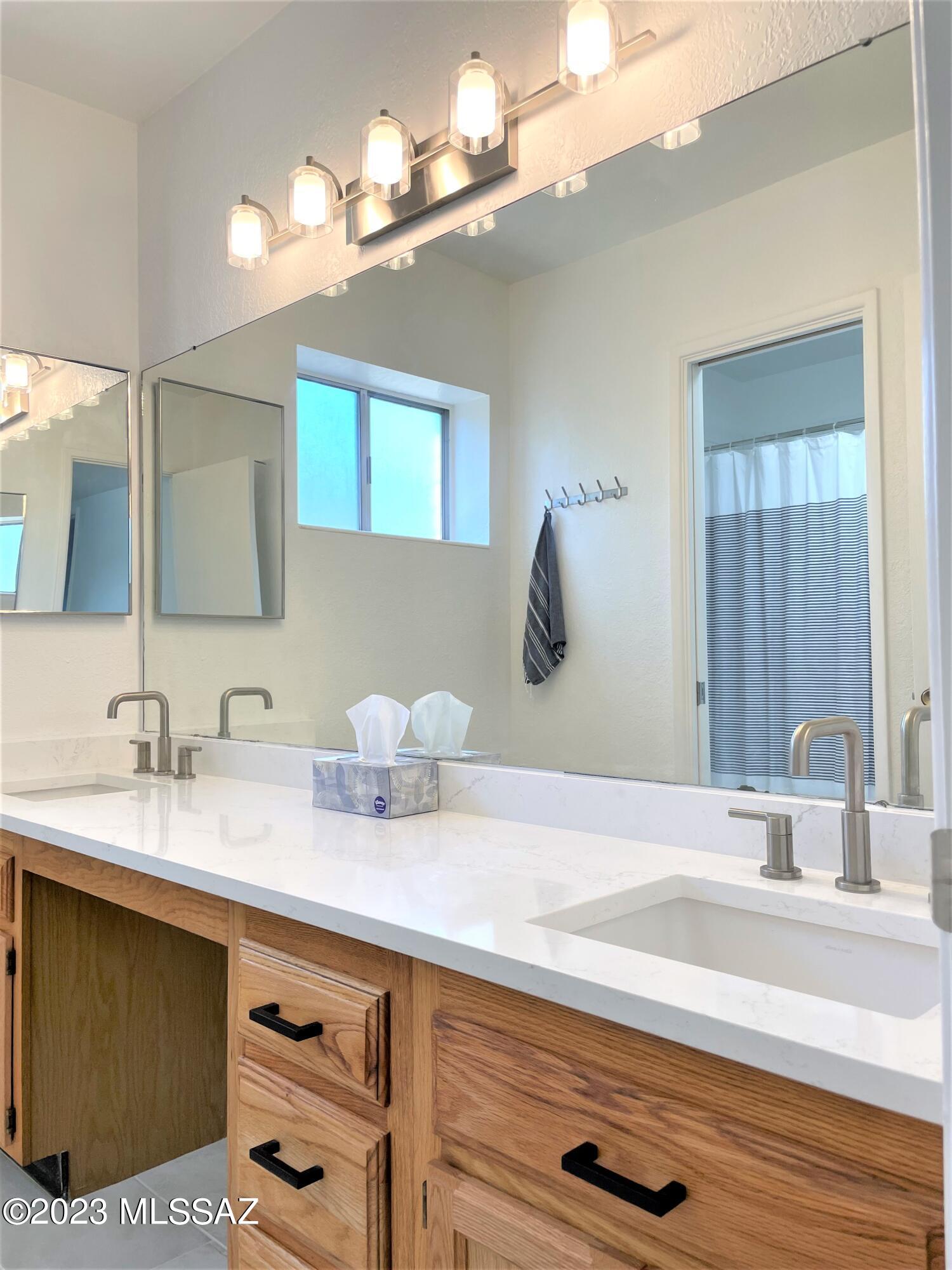 Sabino Vista NO. 3 (1-28) - Residential Lease
