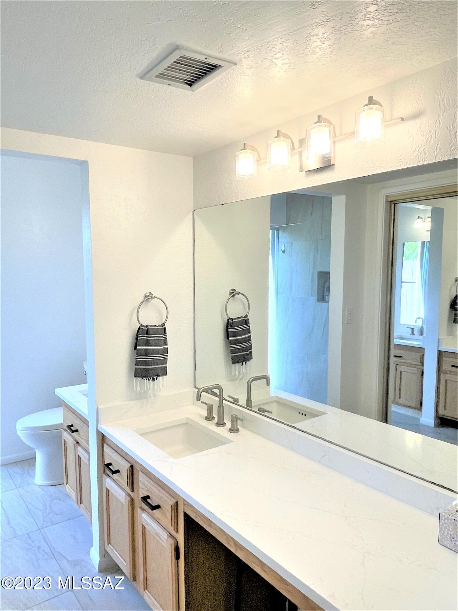 Sabino Vista NO. 3 (1-28) - Residential Lease