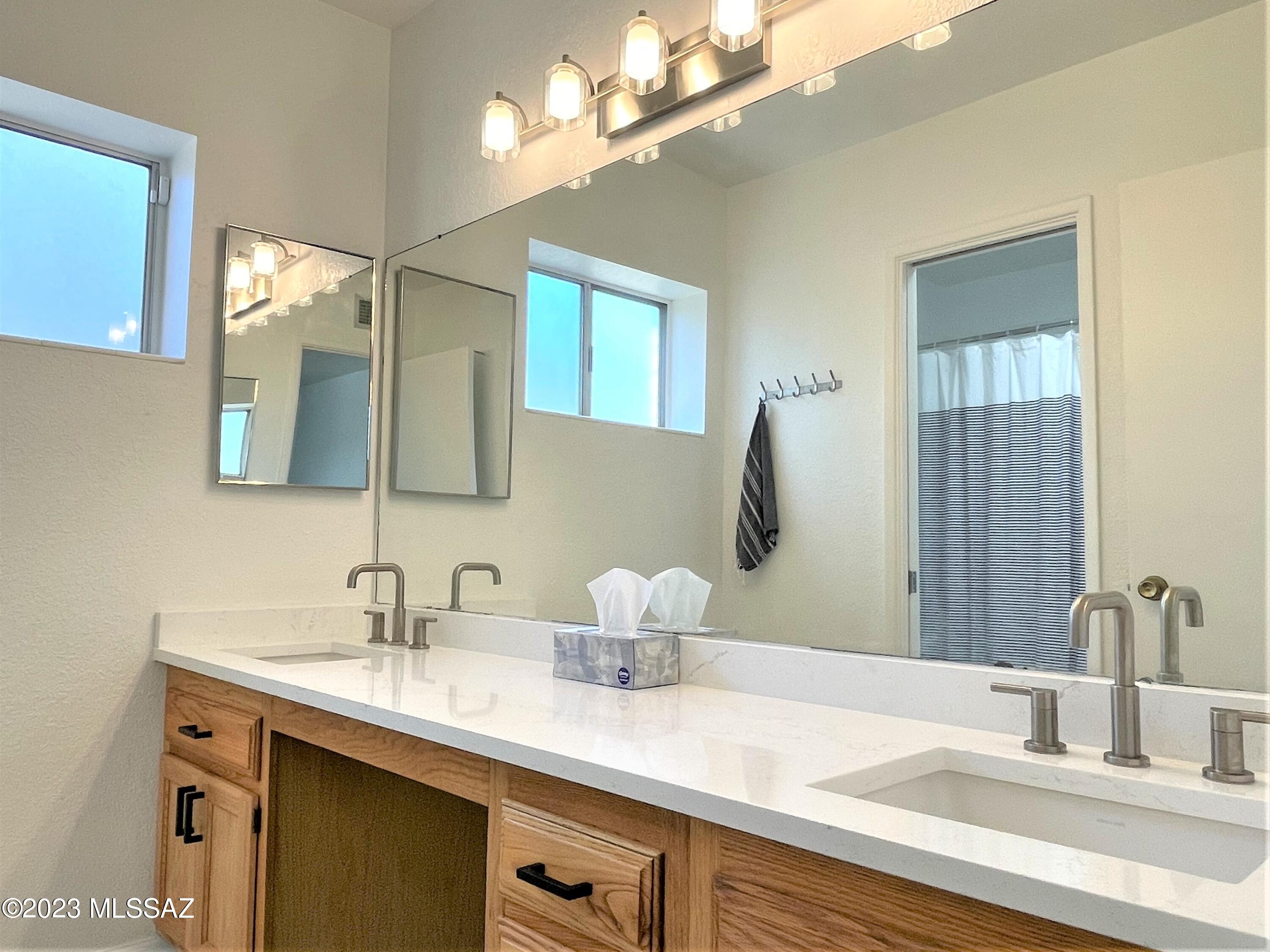 Sabino Vista NO. 3 (1-28) - Residential Lease