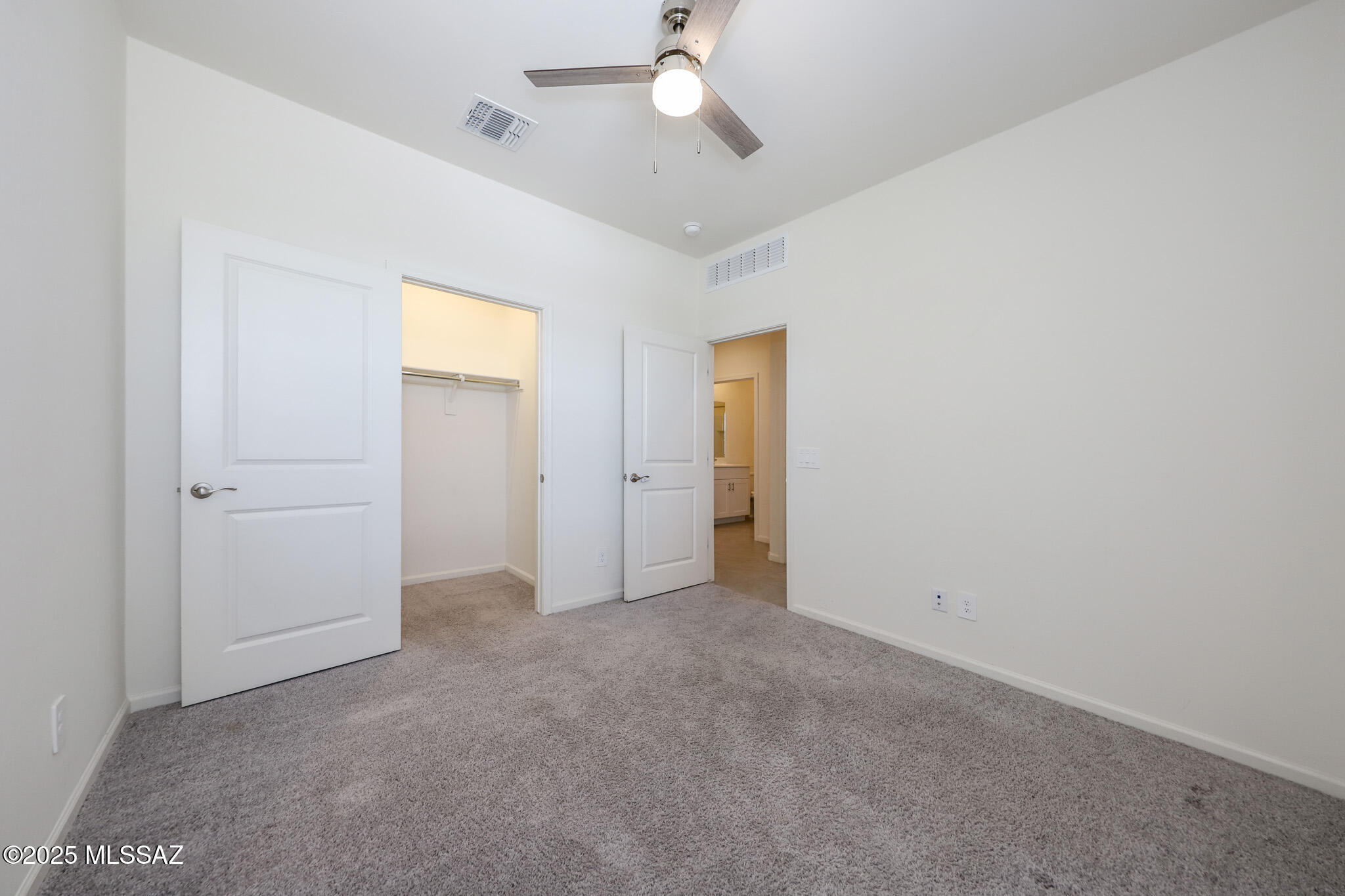 Valencia Crossing - Residential Lease