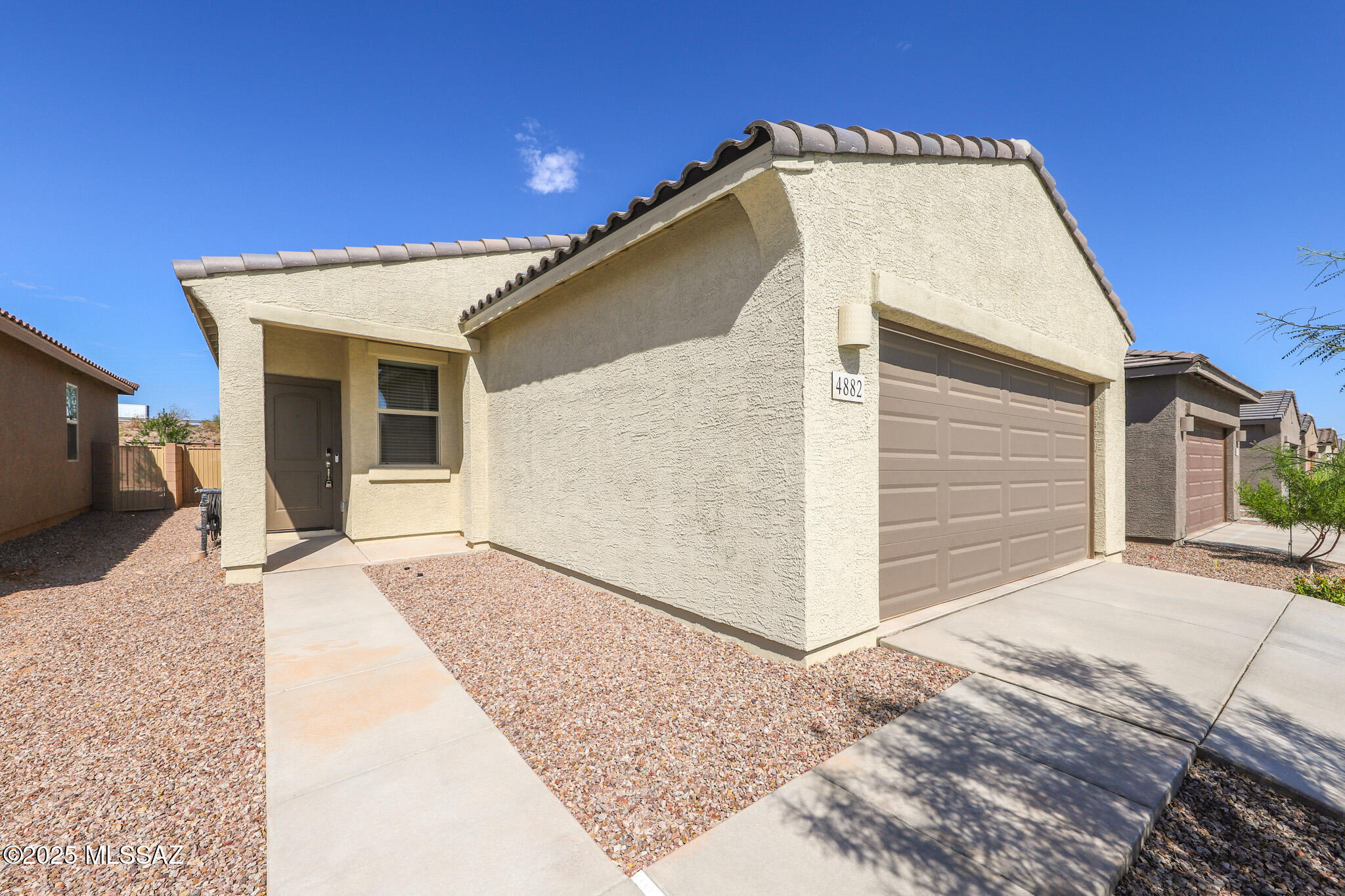 Valencia Crossing - Residential Lease