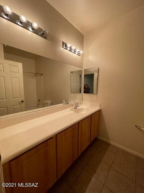 Sycamore Park Village 3 (1-97) - Residential Lease