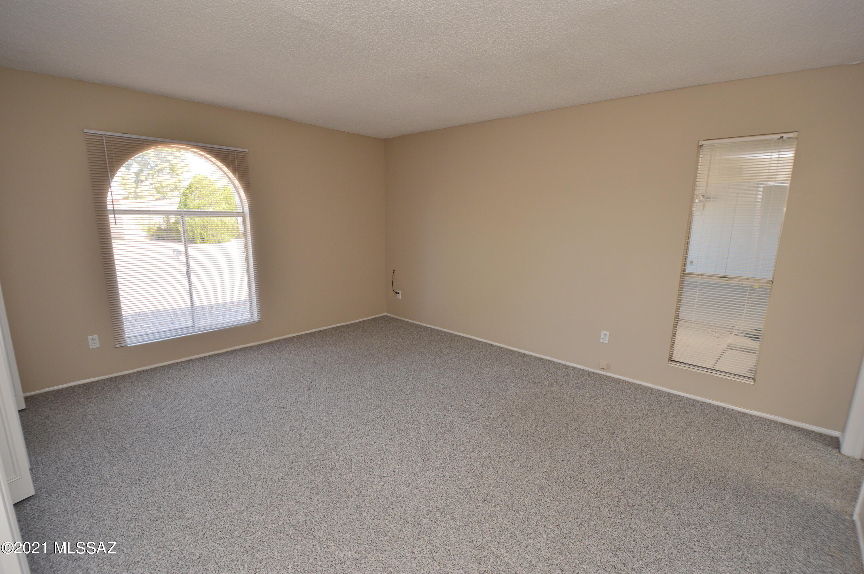 Broadway East (254-390) - Residential