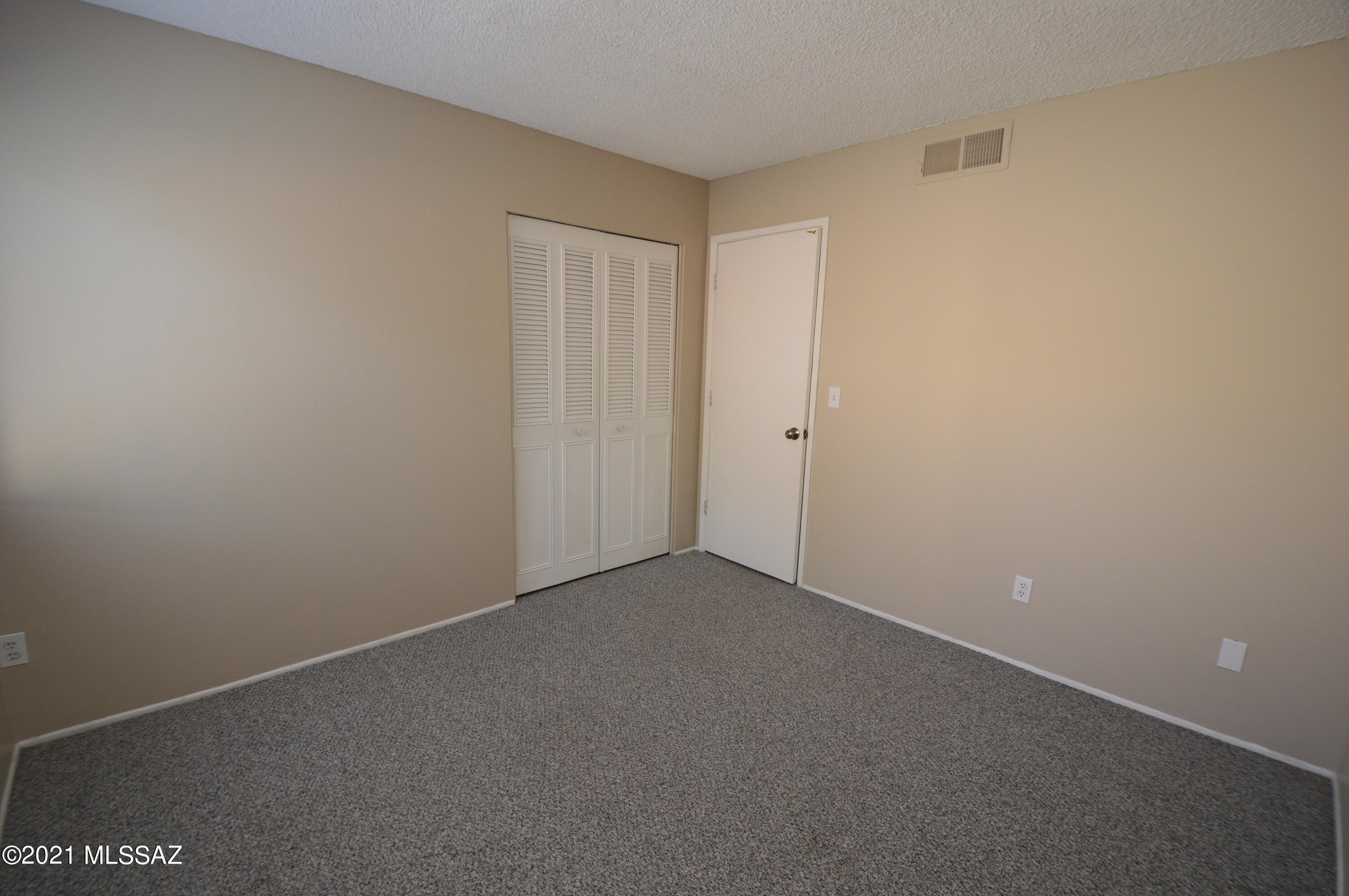 Broadway East (254-390) - Residential