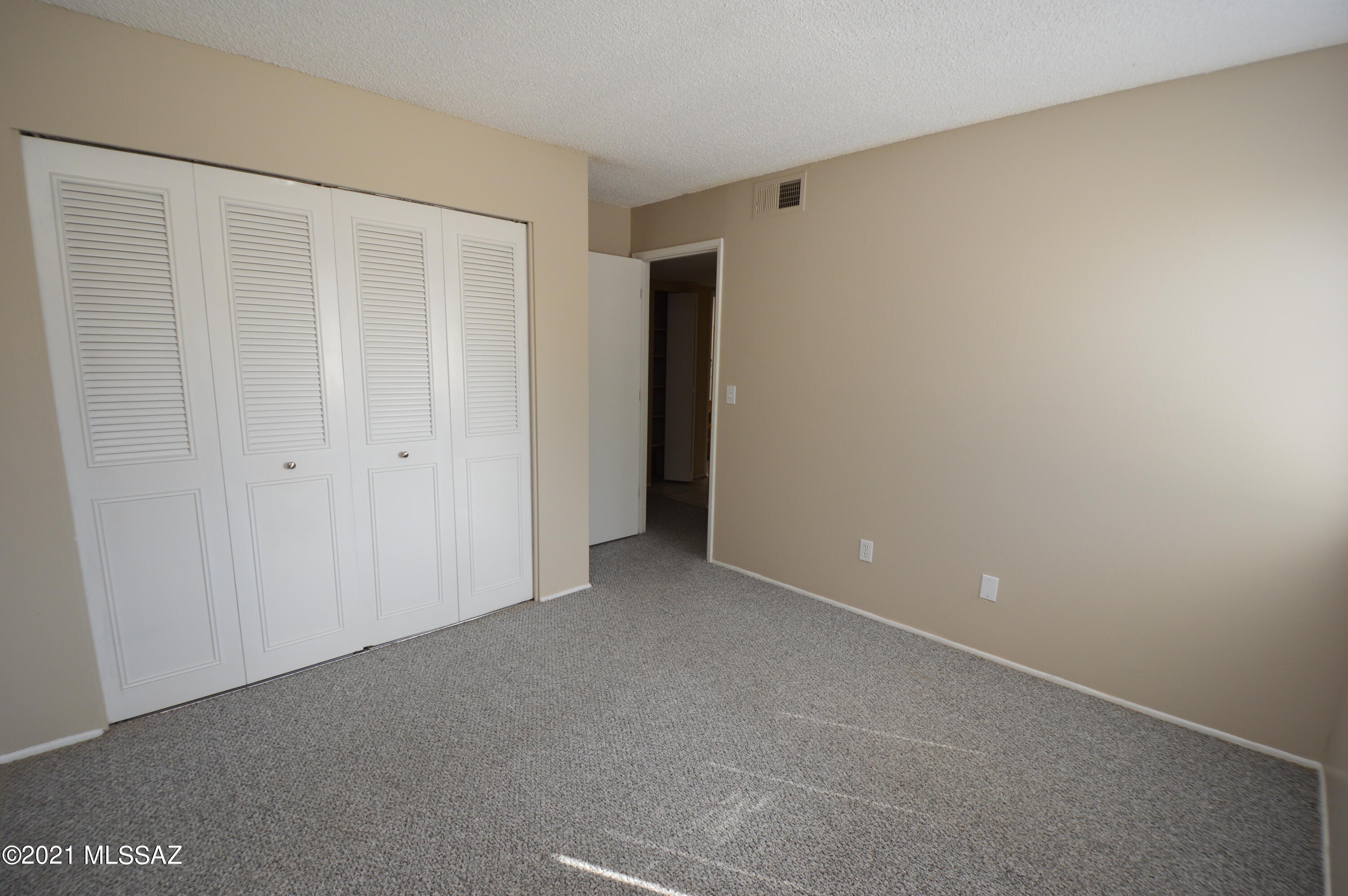 Broadway East (254-390) - Residential