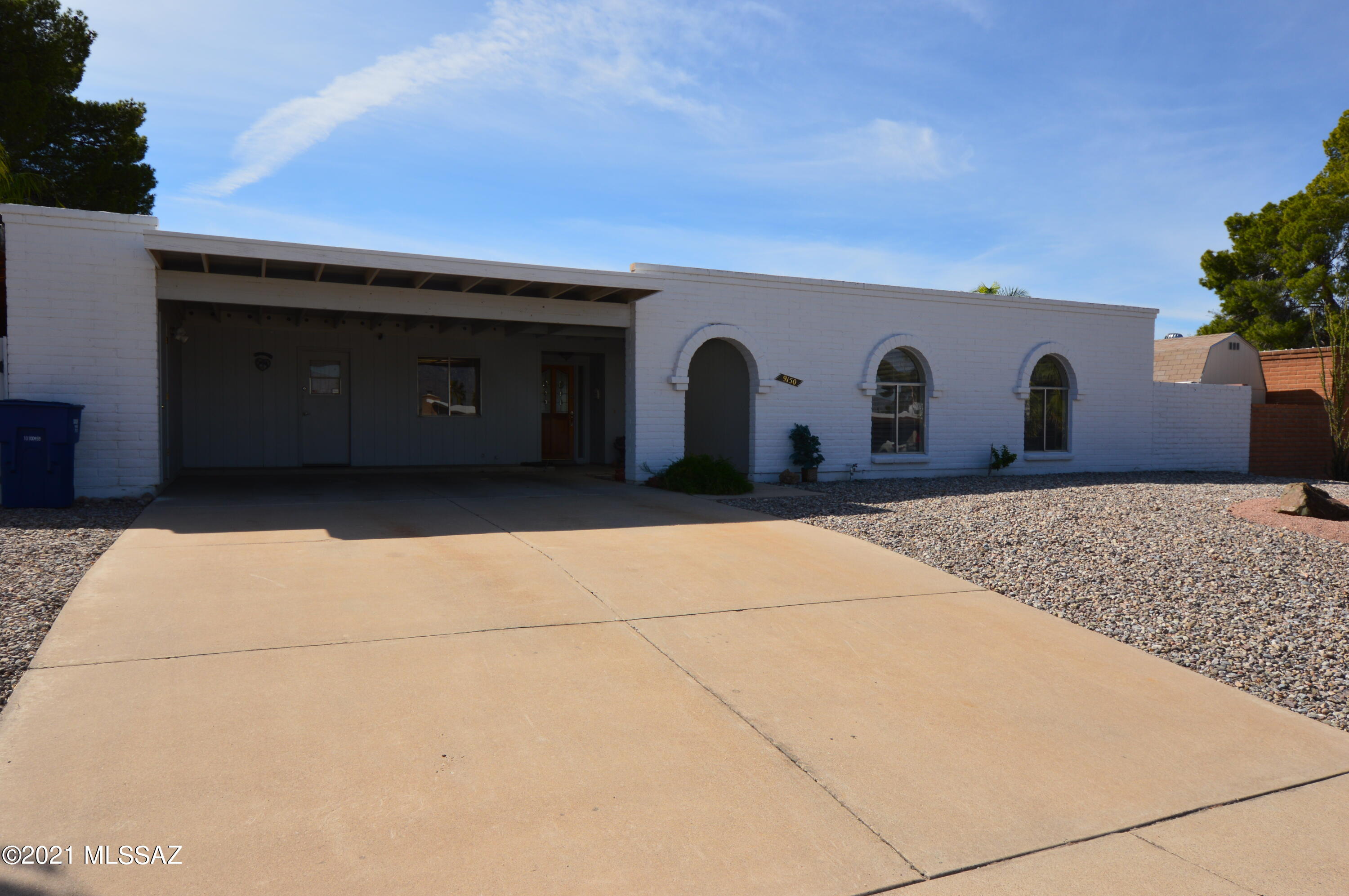 Broadway East (254-390) - Residential