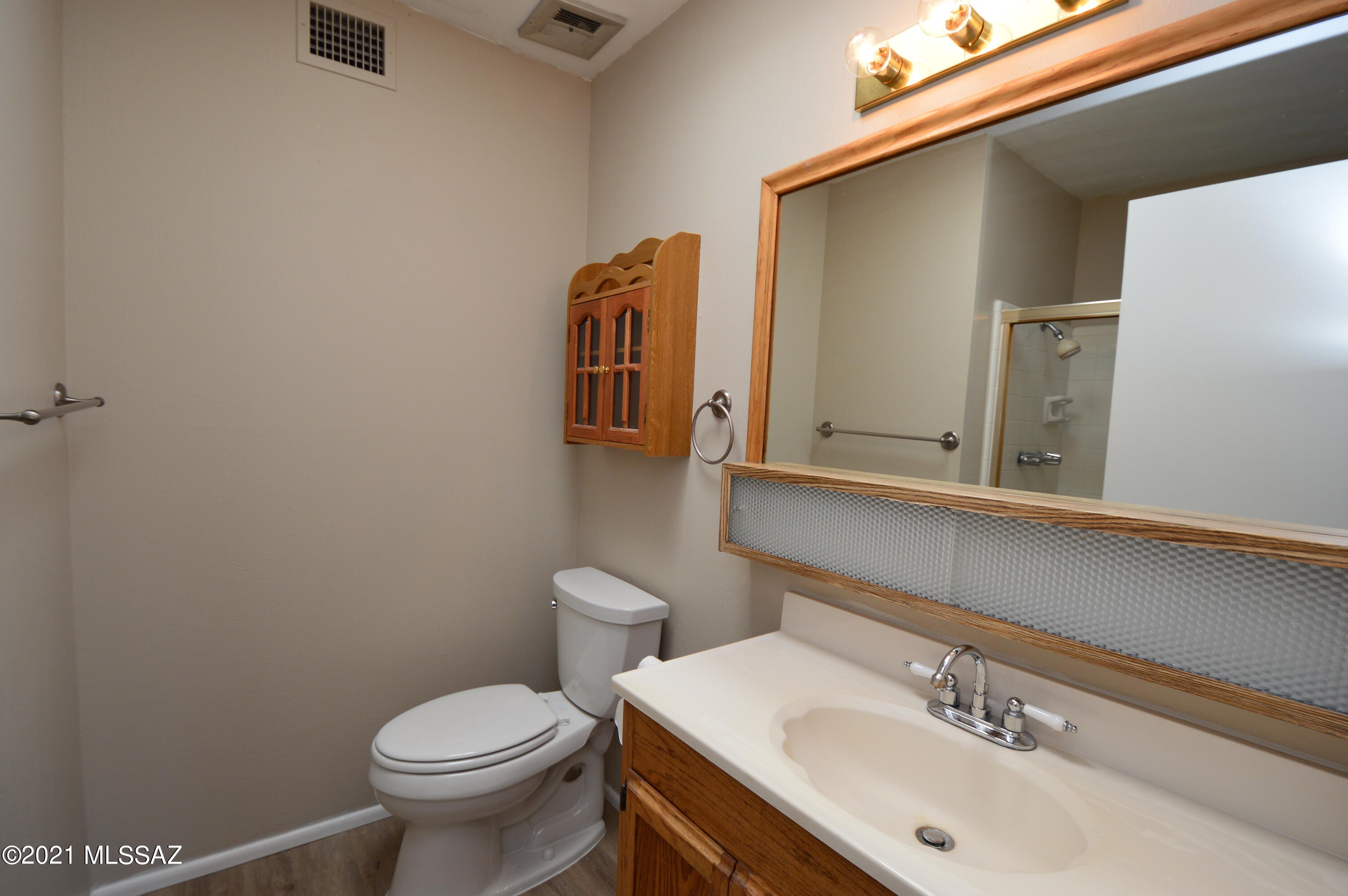 Broadway East (254-390) - Residential