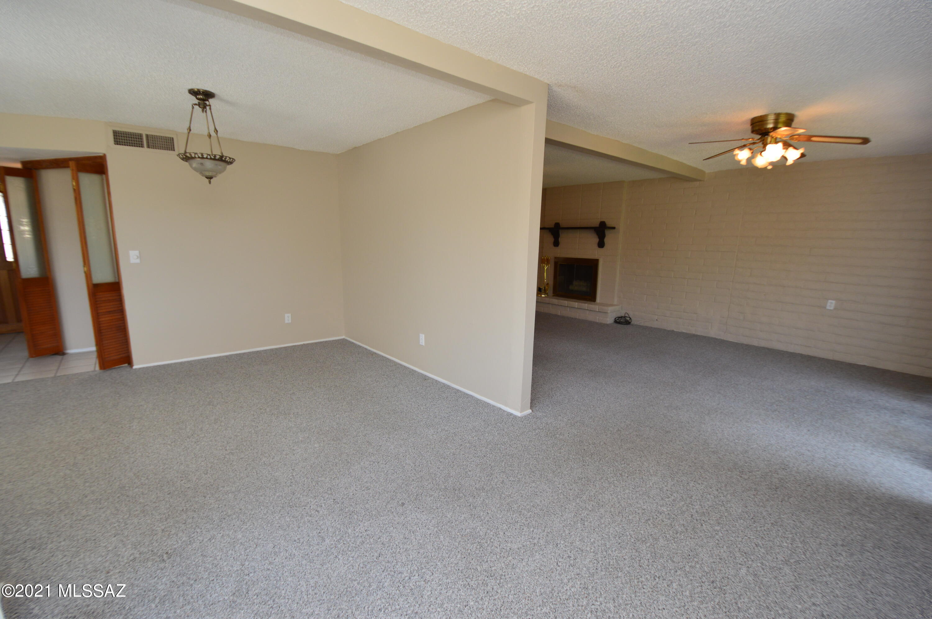Broadway East (254-390) - Residential