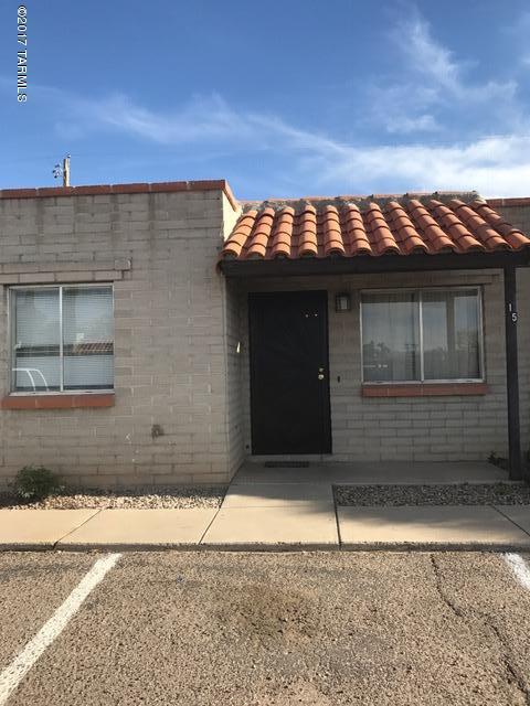 Completely remodeled, fresh paint, new carpet, stainless steel appliances; washer and dryer, all in 2016. Move in ready condo.  Located in central Tucson, near The University of Arizona, Tucson Mall and minutes from I-10.