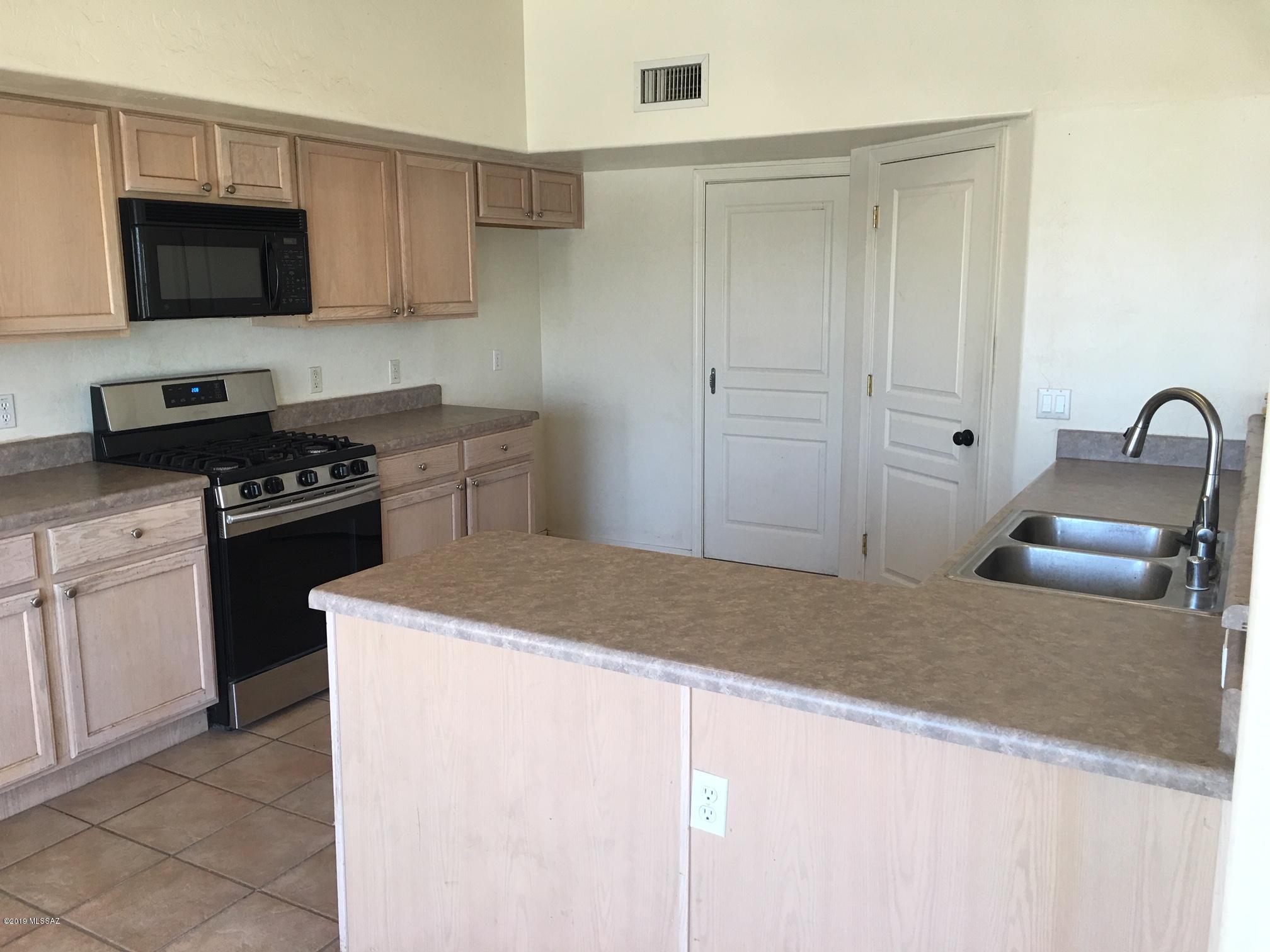 Catalina at Canada Hills (1-61) - Residential