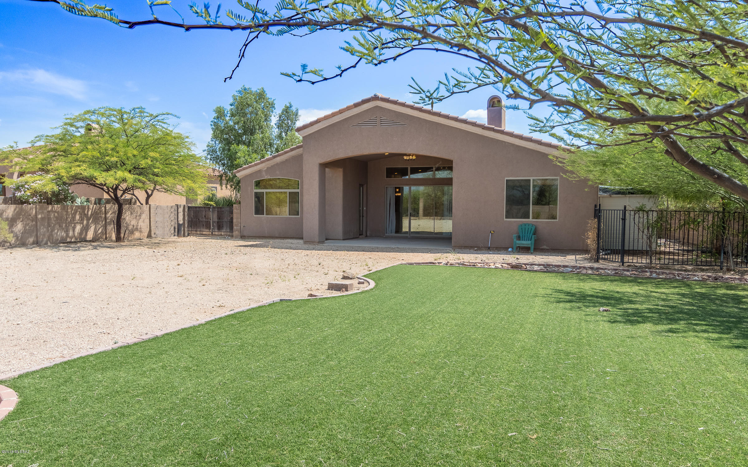 Loma Alta (1-89) - Residential Lease