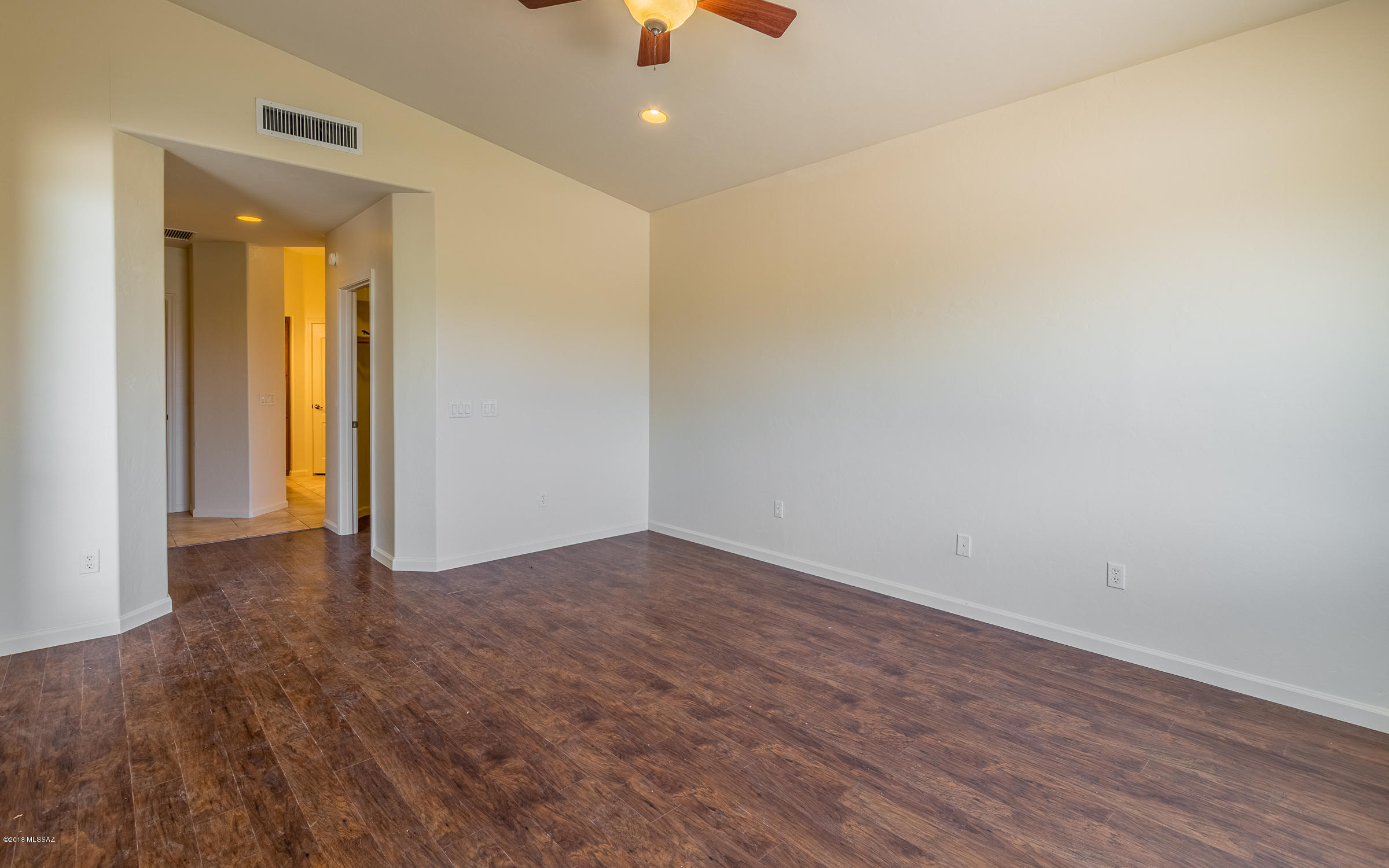 Loma Alta (1-89) - Residential Lease