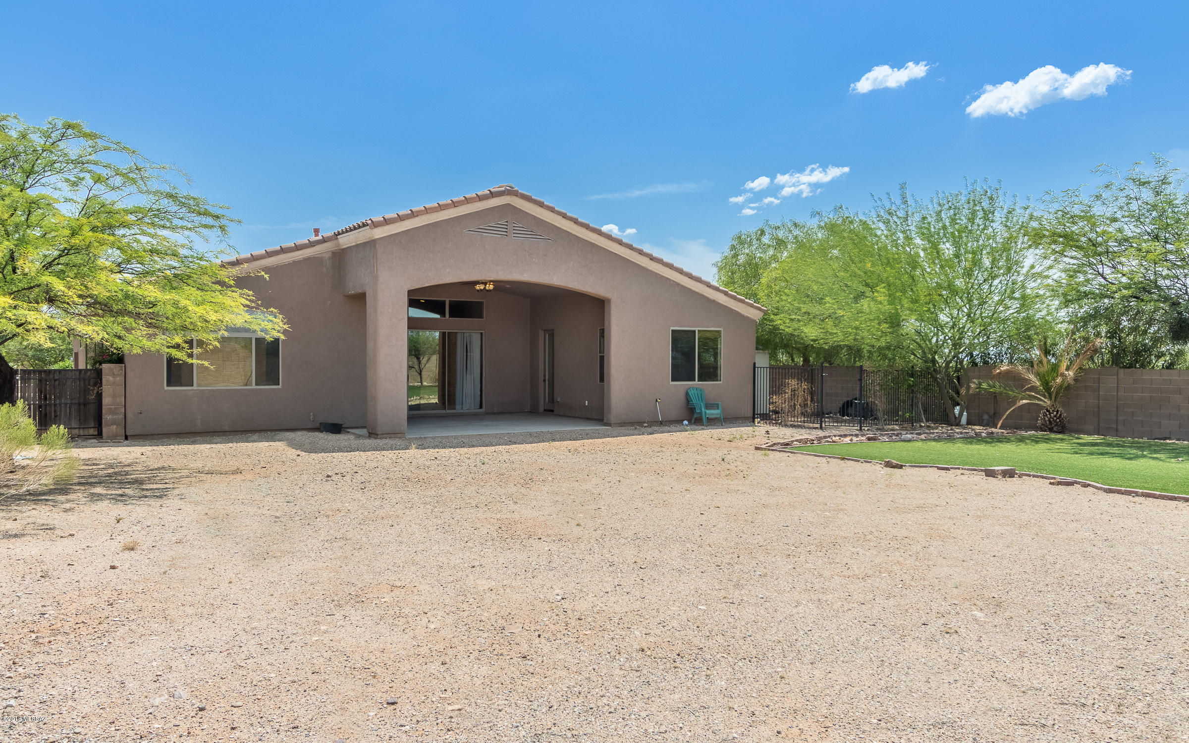 Loma Alta (1-89) - Residential Lease