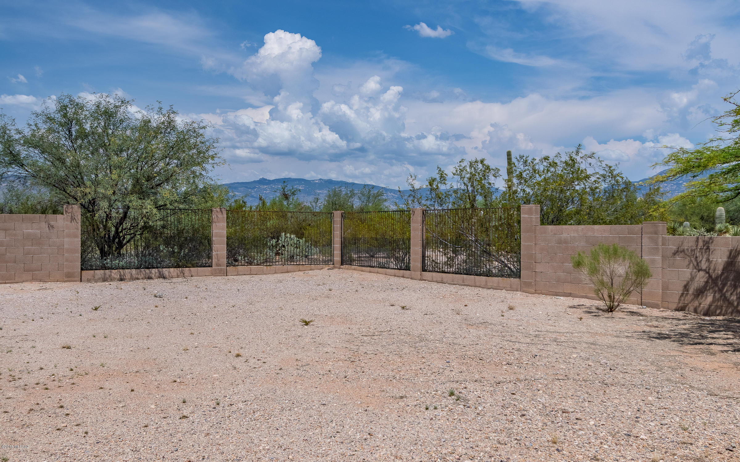 Loma Alta (1-89) - Residential Lease