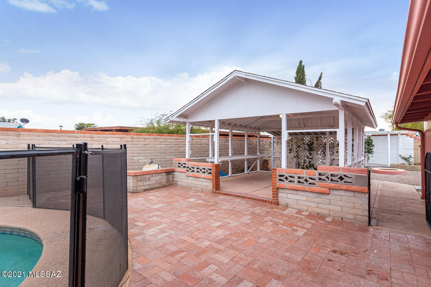 Casas Adobes Park (541-643) - Residential