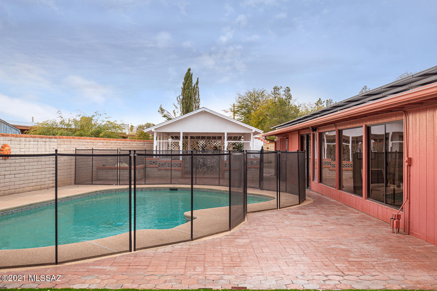 Casas Adobes Park (541-643) - Residential