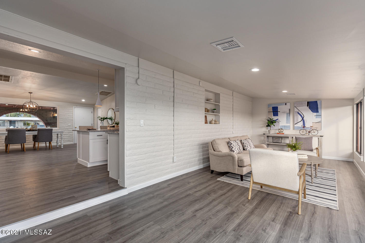 Casas Adobes Park (541-643) - Residential