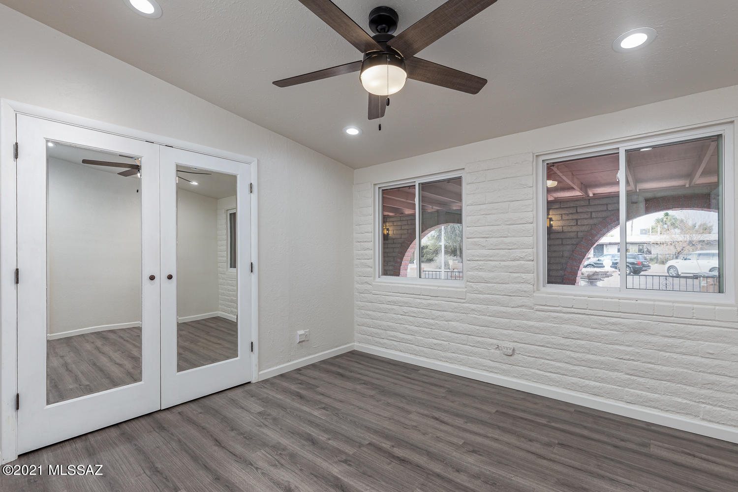 Casas Adobes Park (541-643) - Residential