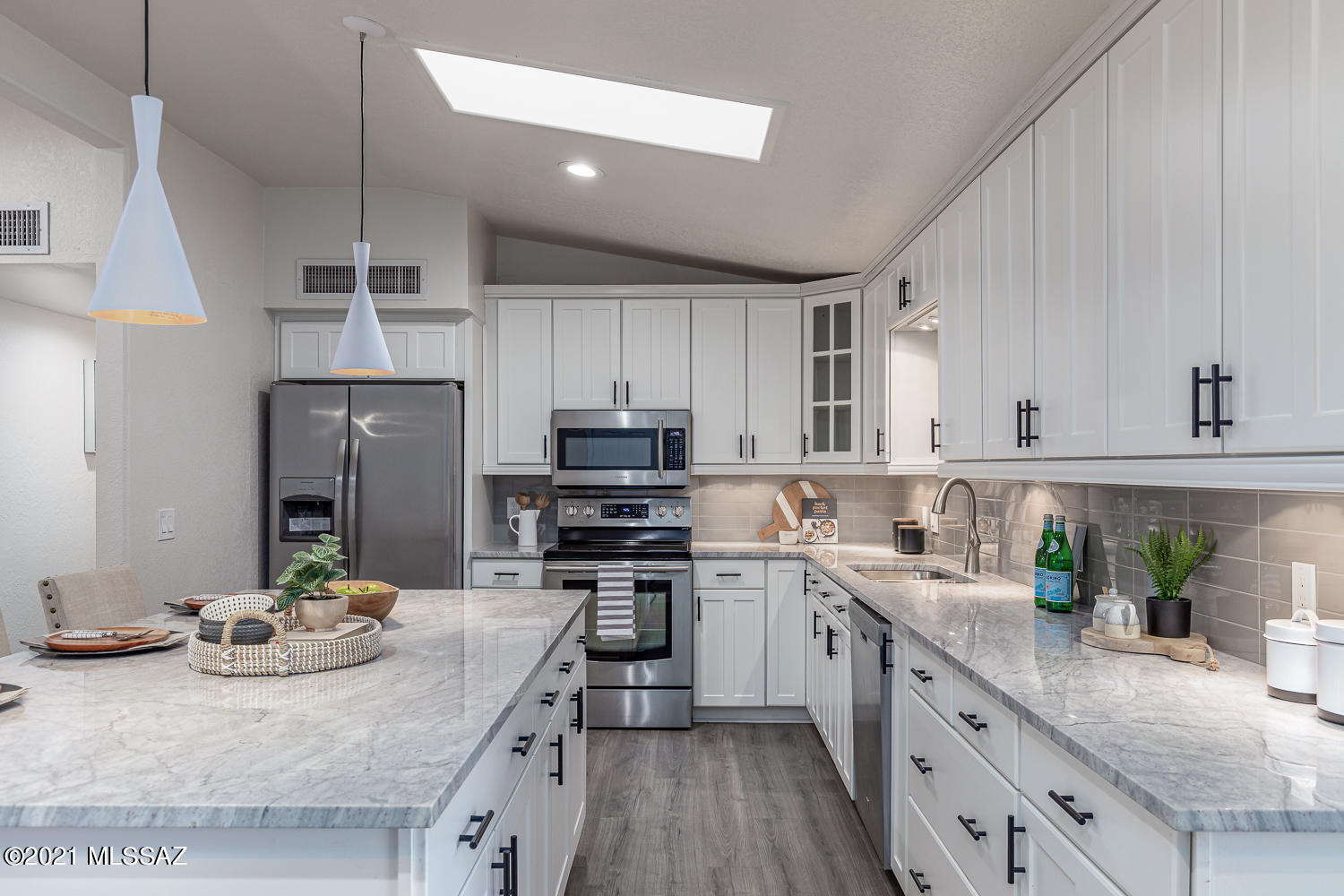 Casas Adobes Park (541-643) - Residential