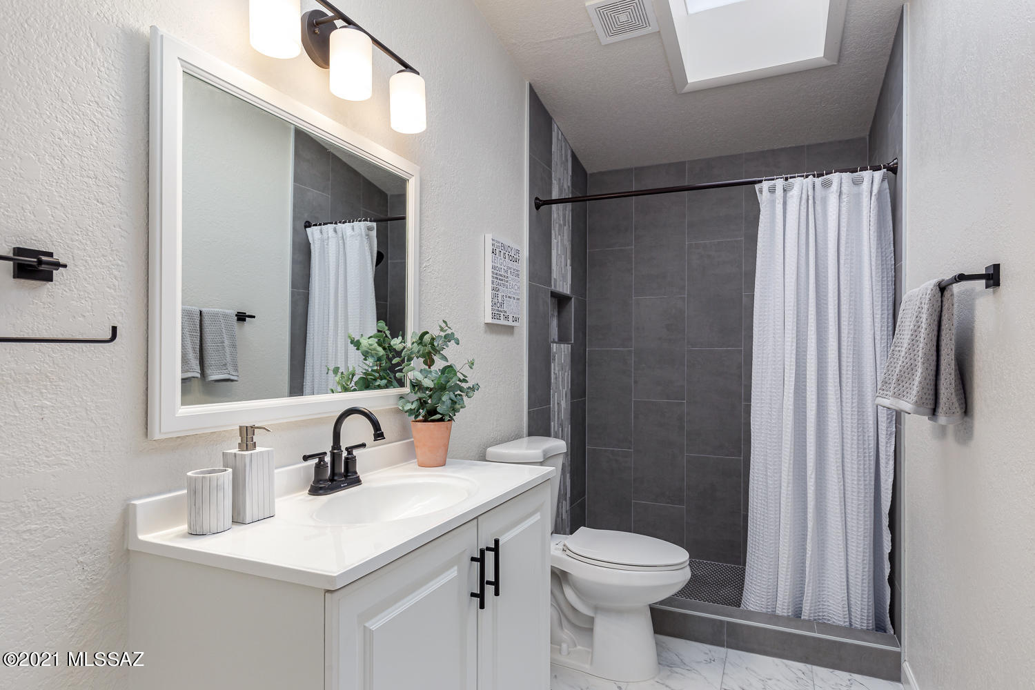 Casas Adobes Park (541-643) - Residential