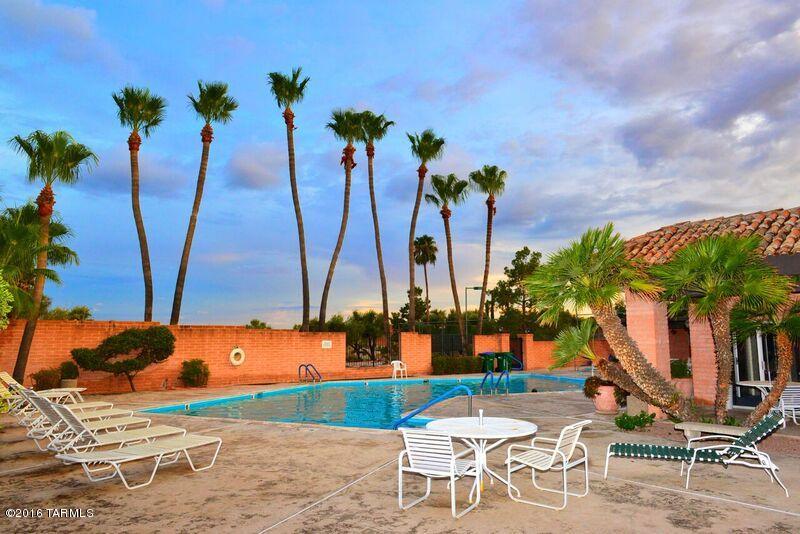 Tierra Serena Townhouses (1-117) - Residential