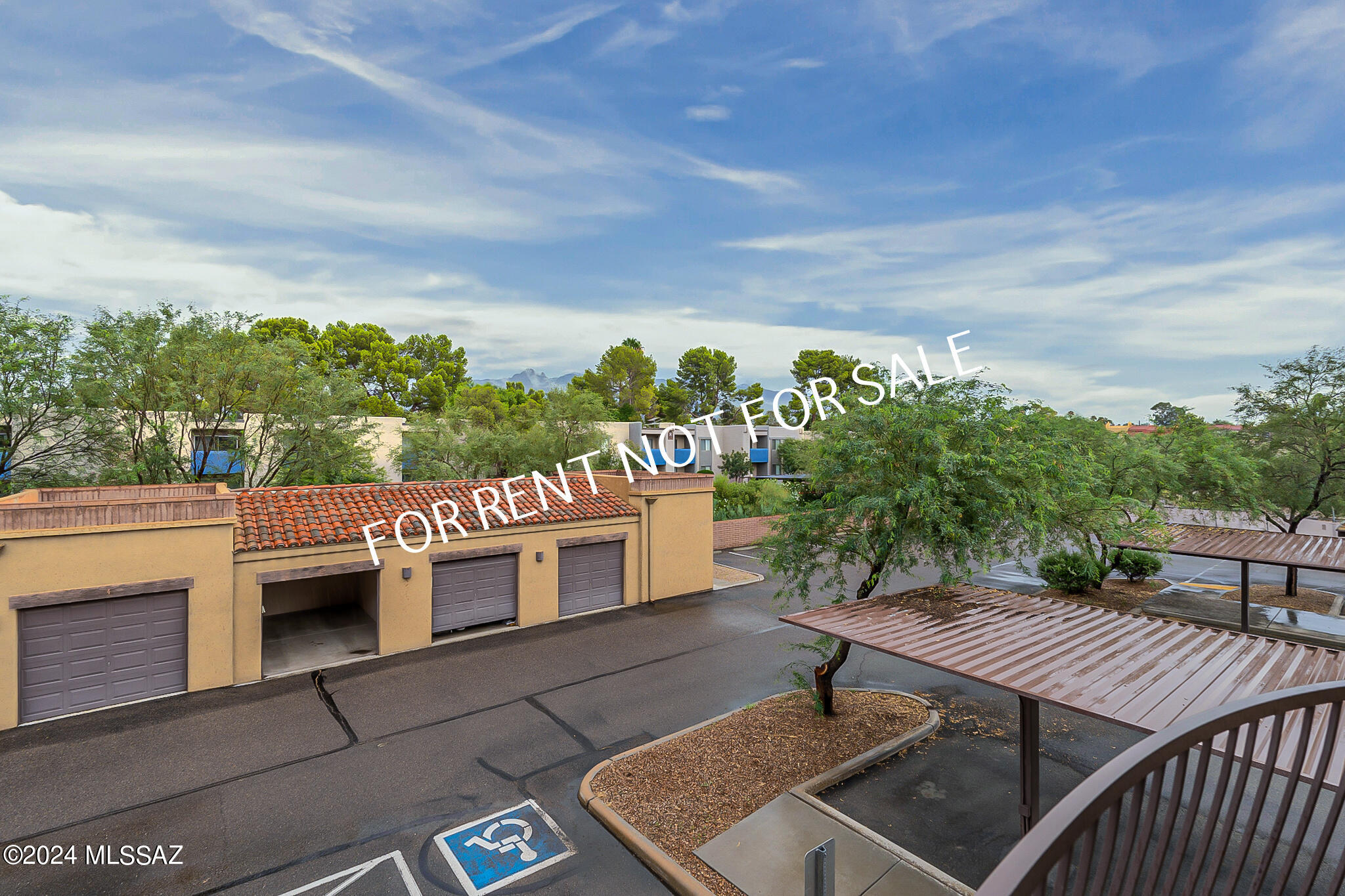 Placita Escondida Bldgs 18-20 Units 1-204 - Residential Lease