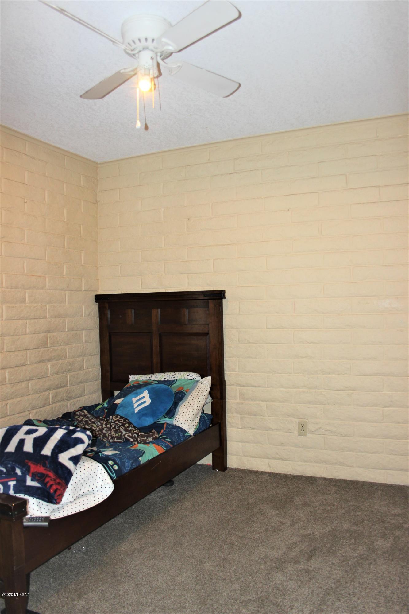 Tucson Park West No. 2 (85-229) - Residential Lease