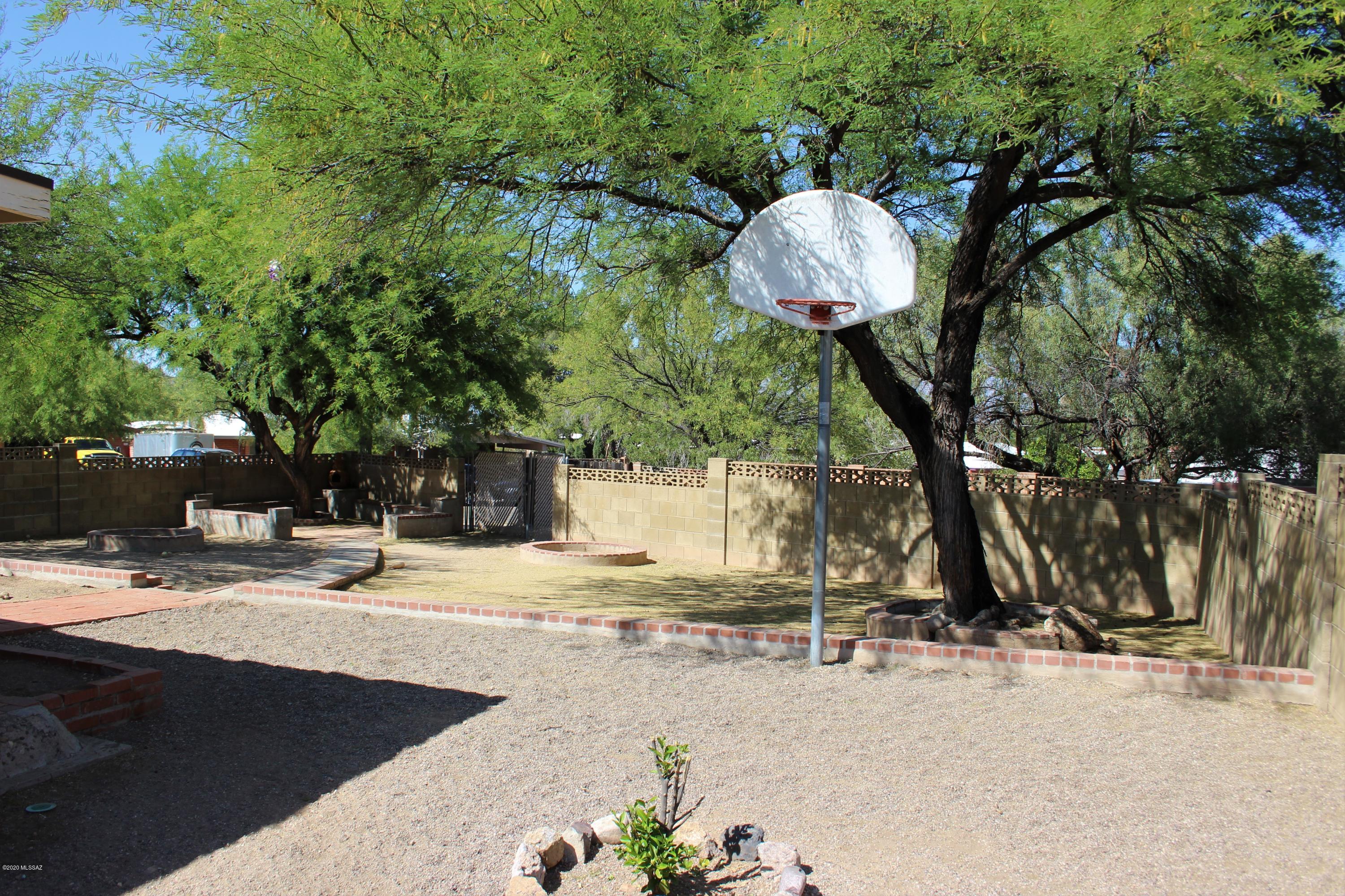 Tucson Park West No. 2 (85-229) - Residential Lease