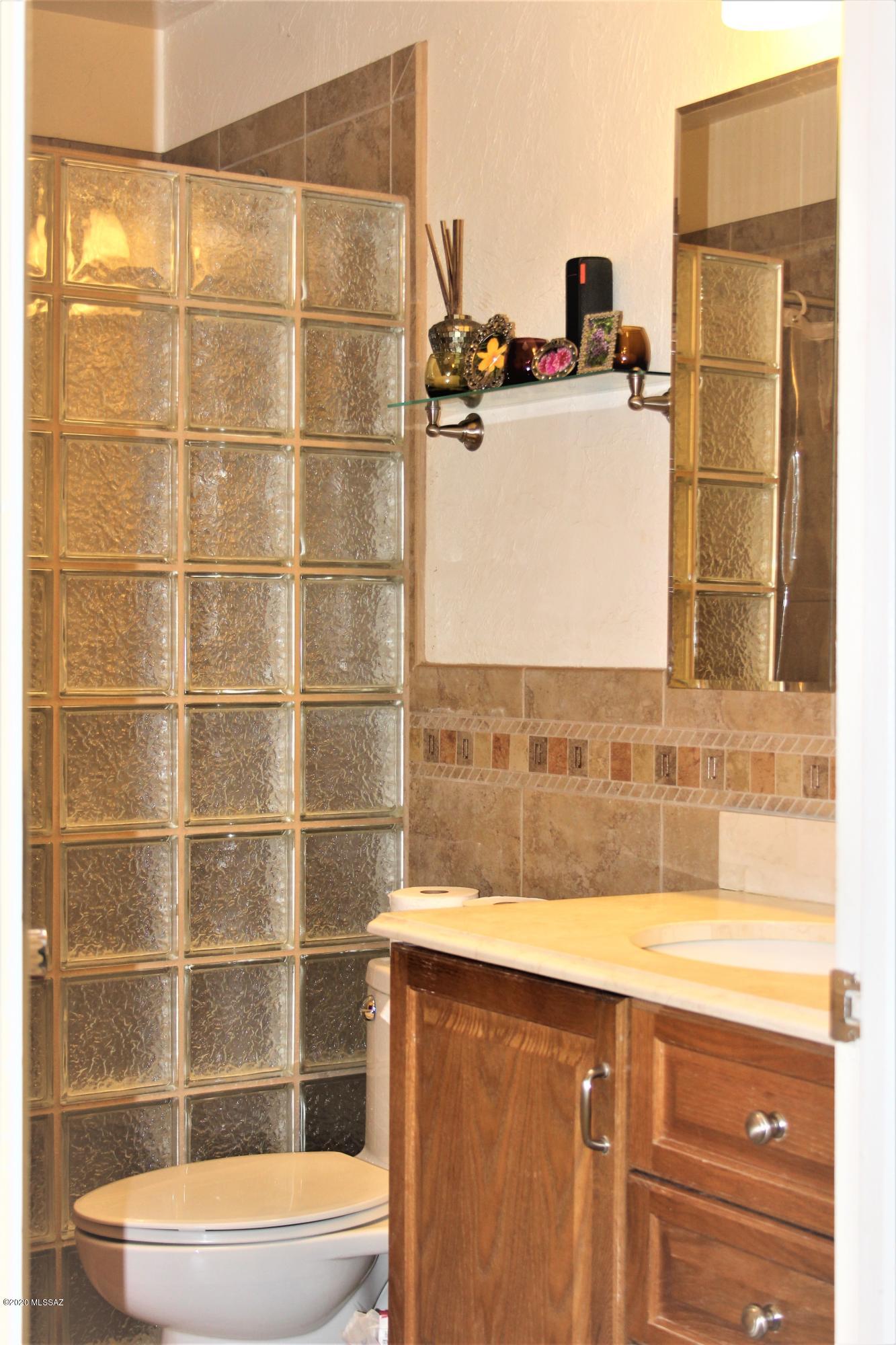 Tucson Park West No. 2 (85-229) - Residential Lease