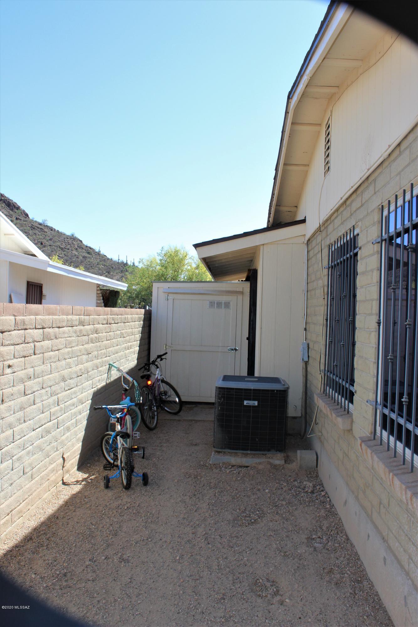 Tucson Park West No. 2 (85-229) - Residential Lease