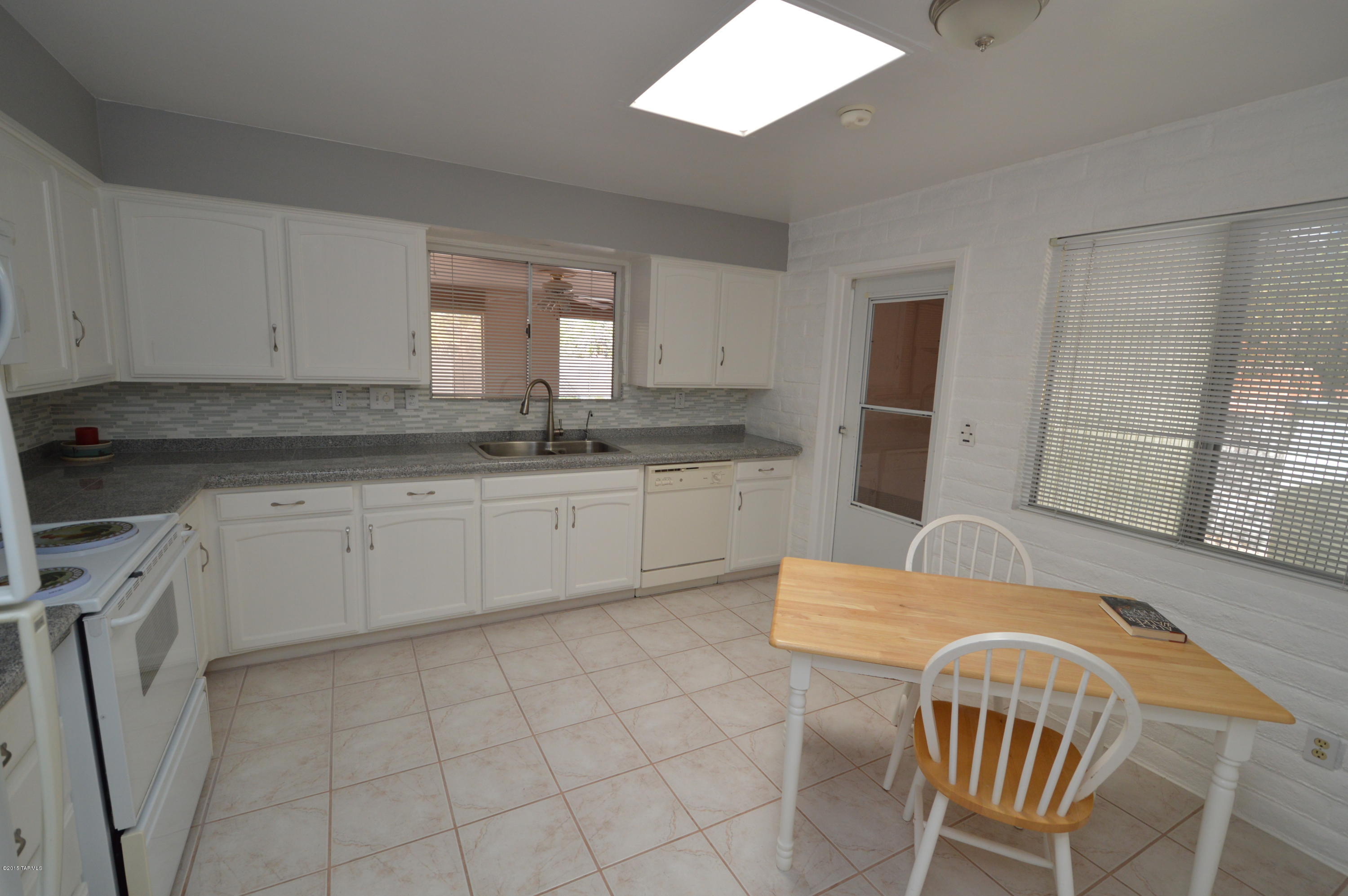 Hermosa Hills Estates - Residential Lease