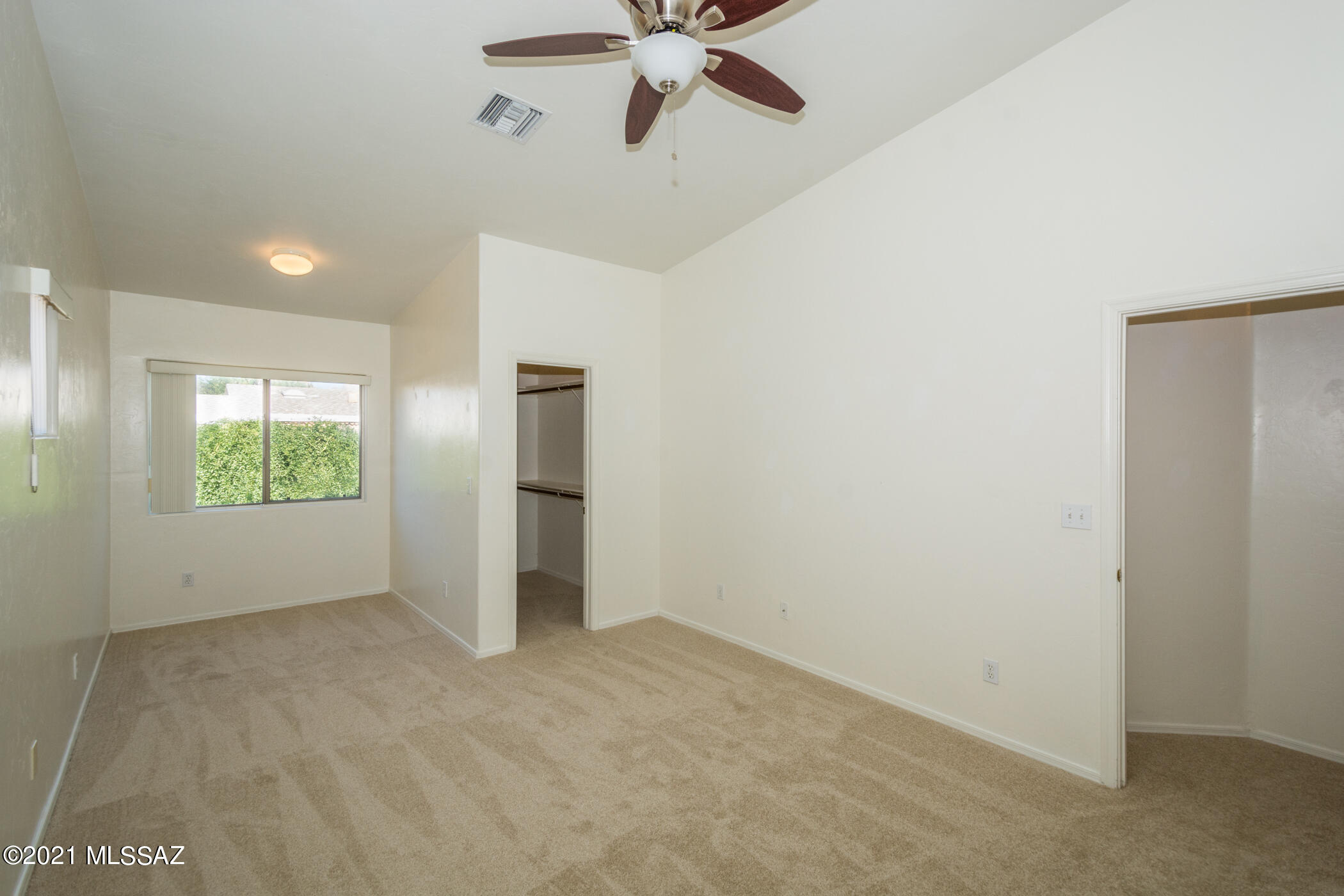 La Vina Del Sol (1-12) - Residential