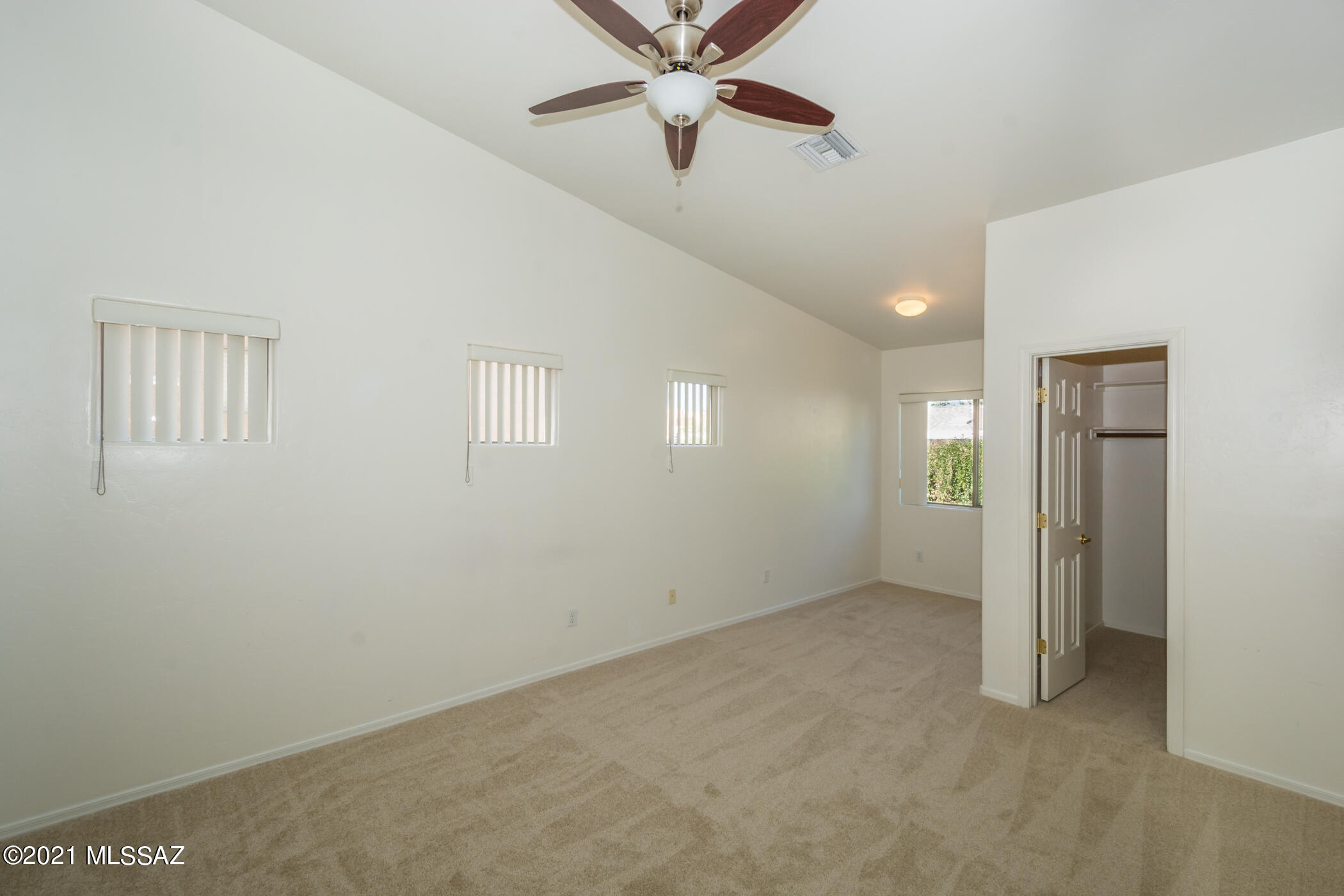 La Vina Del Sol (1-12) - Residential