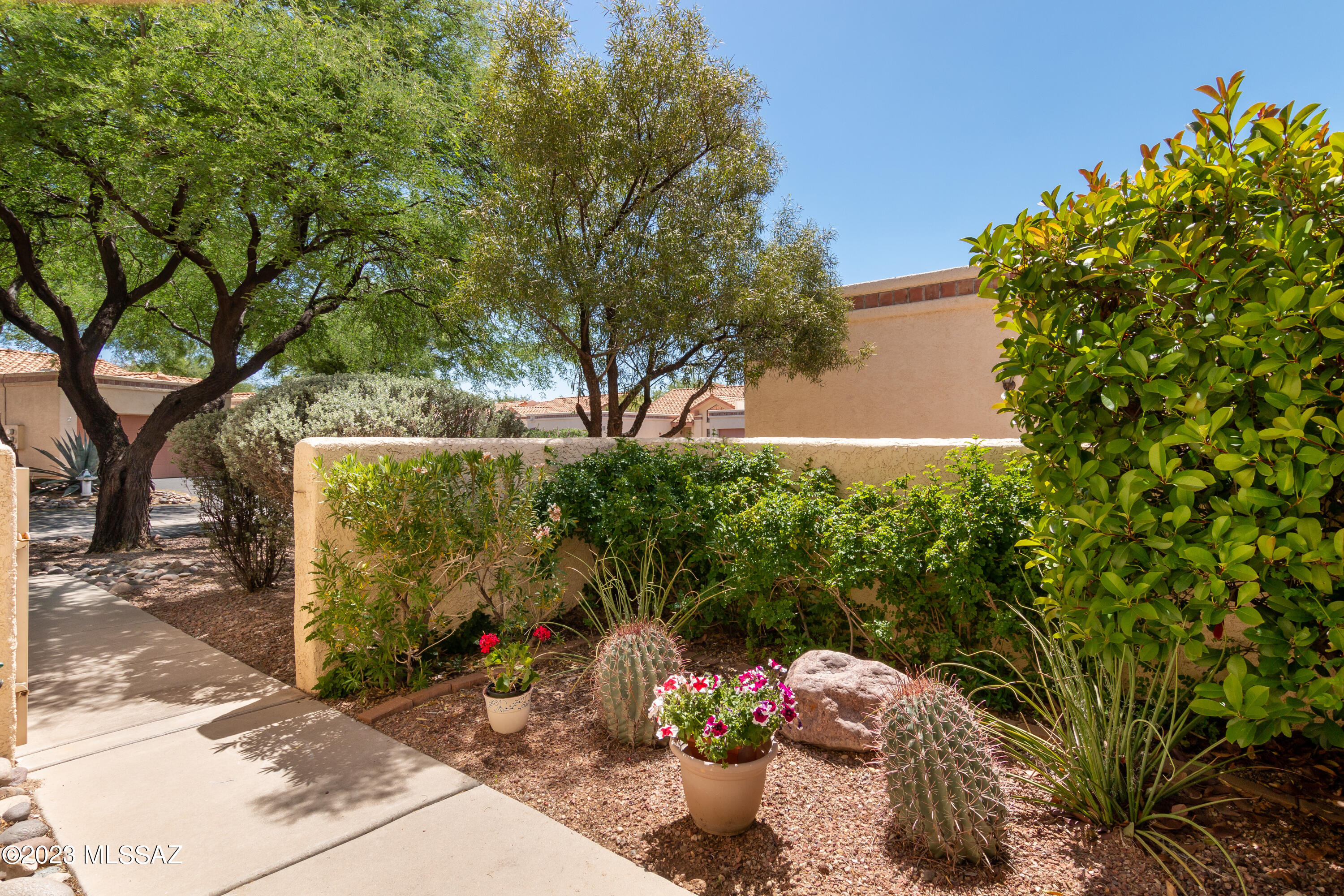 Horizon Heights Condominiums - Residential